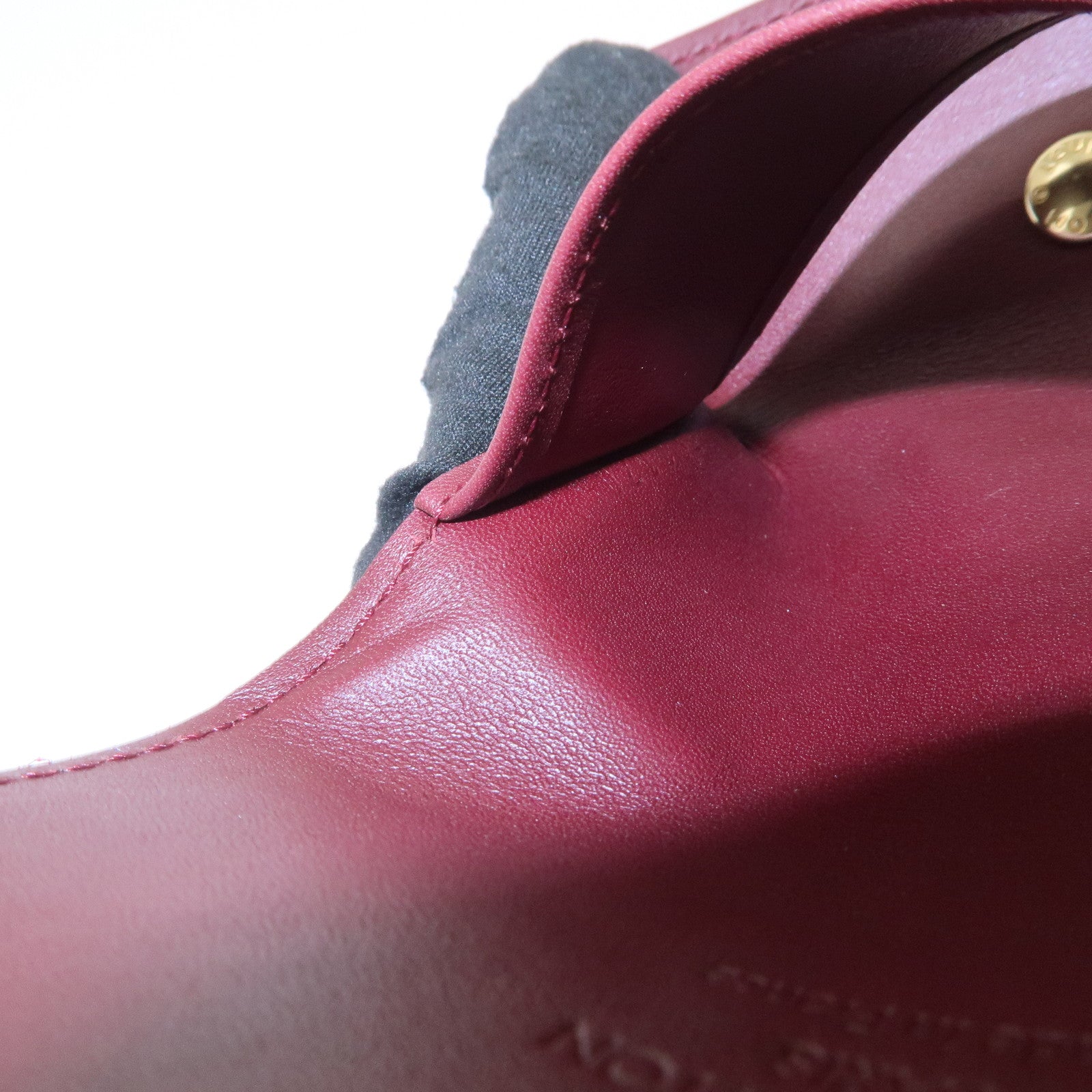 Louis Vuitton Vernis Multicles 4 Key Case Rouge Fauviste M91542