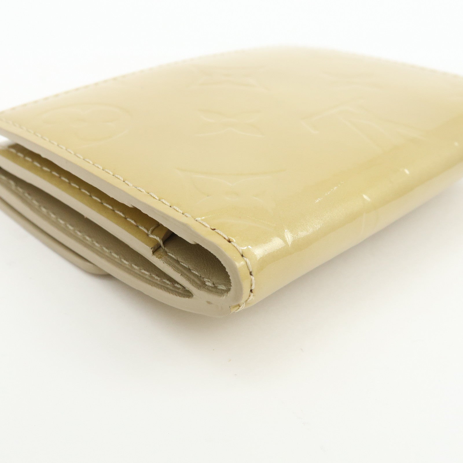 Louis Vuitton Monogram Vernis Leather Ludlow Wallet Beige M91160