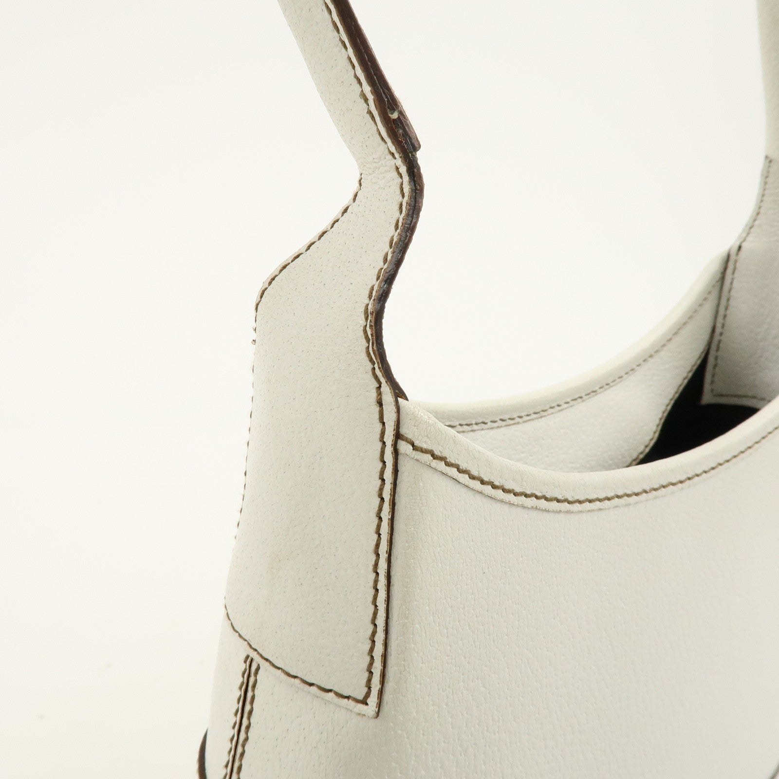 Ferragamo Leather Shoulder Bag Hand Bag White