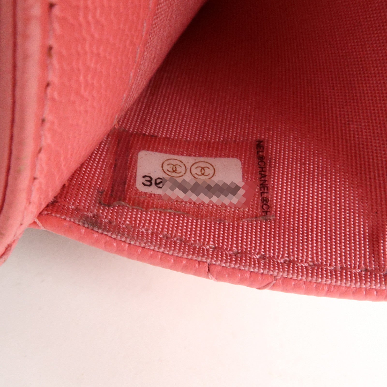 CHANEL COCO Mark Matelasse Caviarskin Card Case Pink