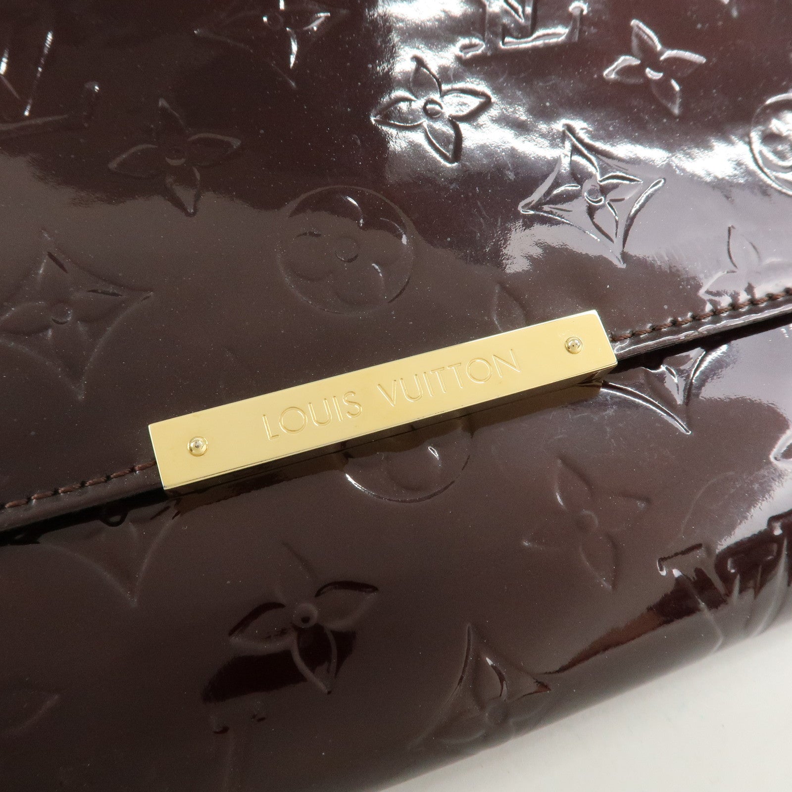 Louis Vuitton Monogram Vernis Robertson Clutch Bag Amarante M91548