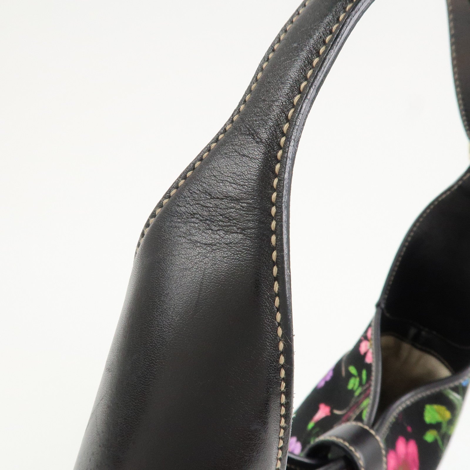 GUCCI Canvas Leather Shoulder Bag Flower Print Black 153029