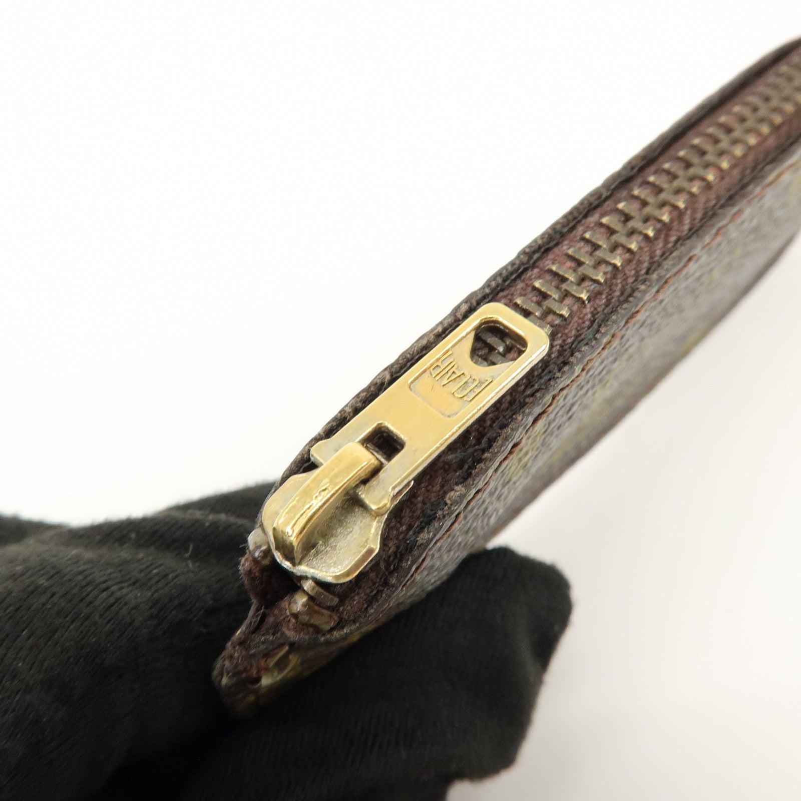 Louis Vuitton Monogram Etui Cles Piat Key Case Coin Case M62690