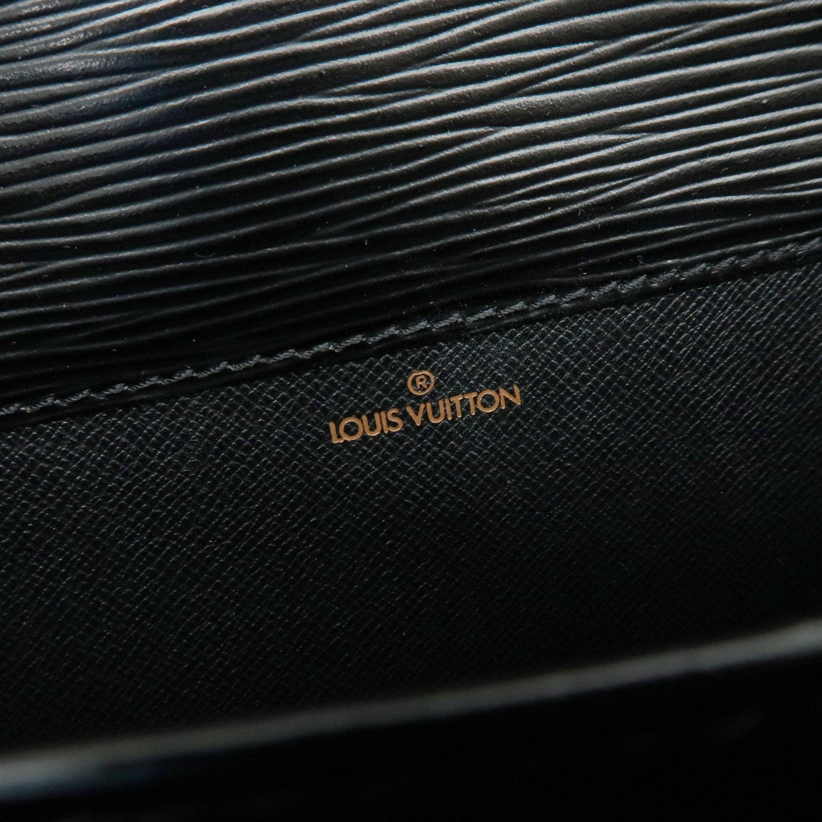 Louis Vuitton Epi Cartouchiere Shoulder Crossbody Bag Noir M52242