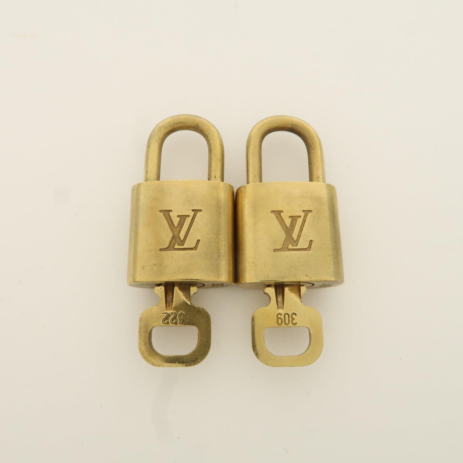 Louis Vuitton Set of 10 Lock & Key Cadena Key Lock Metal Gold Used