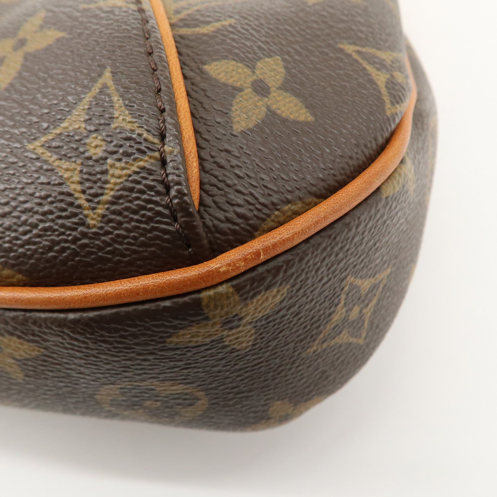 Louis Vuitton Monogram Thames PM Shoulder Bag M56384 Used
