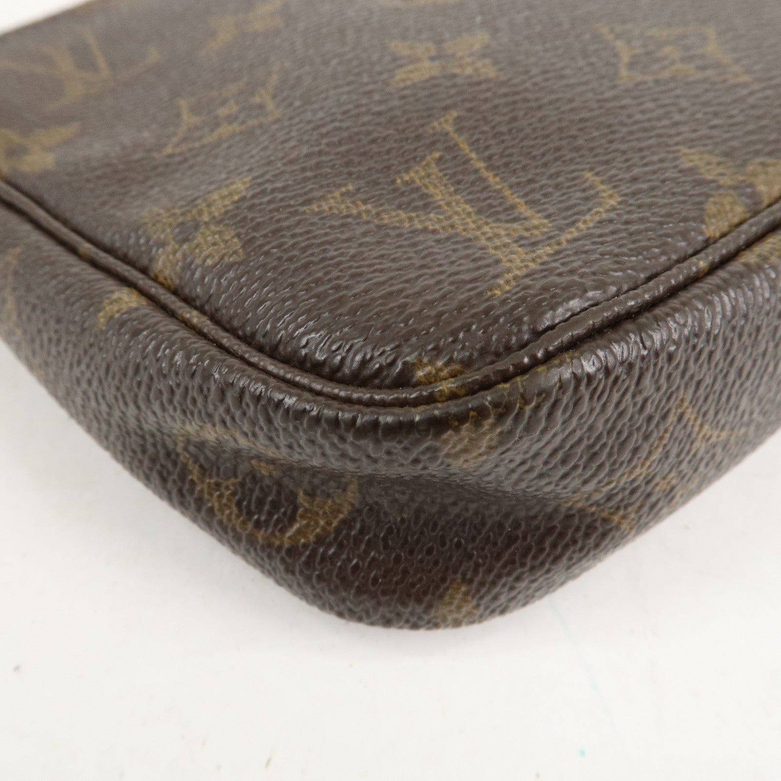 Louis Vuitton Monogram Pochette Accessoires Pouch M51980