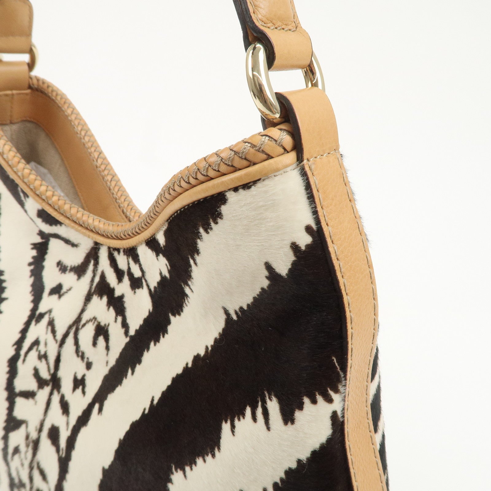 GUCCI Haraco Leather One Shoulder Bag Zebra 257026