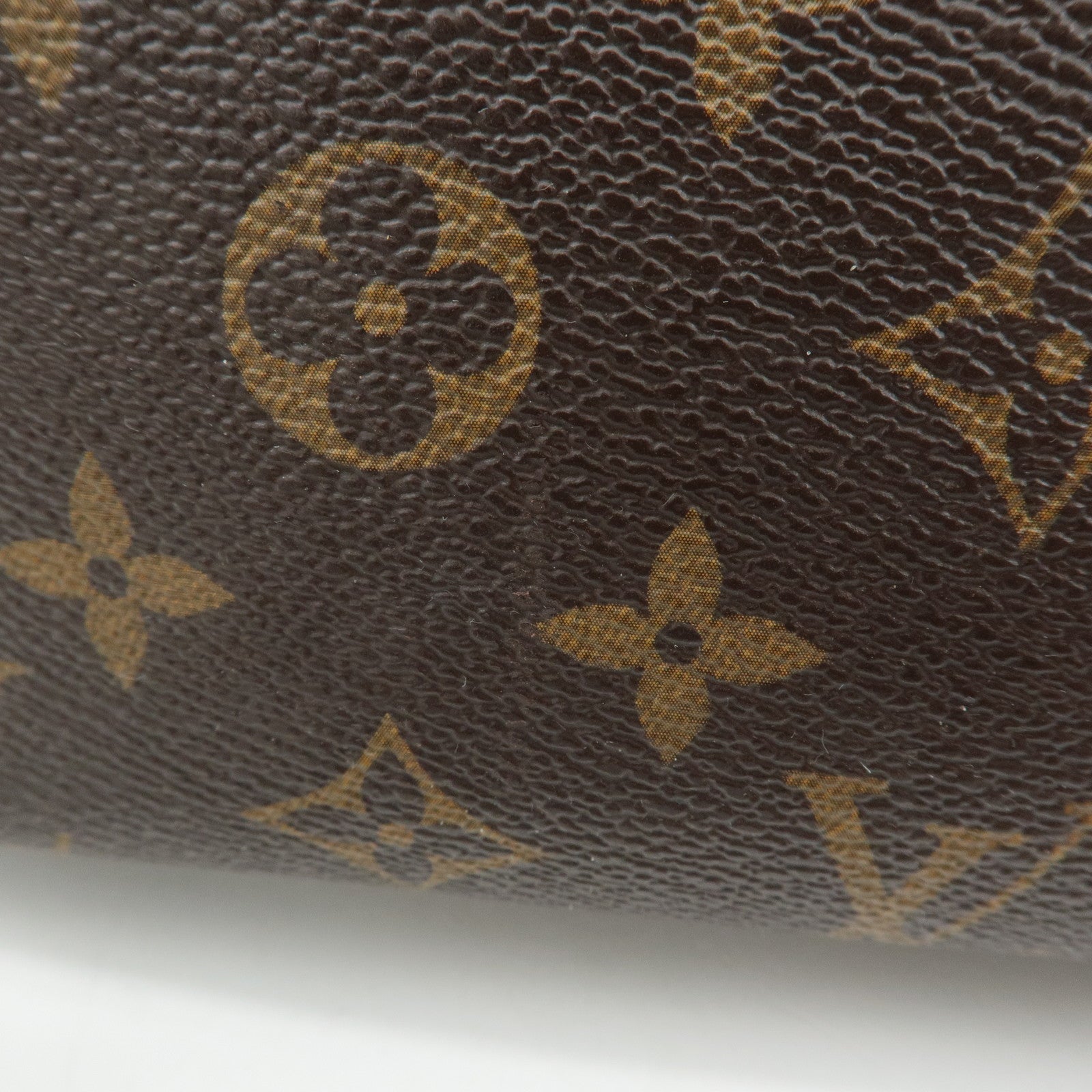 Louis Vuitton Monogram Neverfull MM Tote Bag Brown M40156