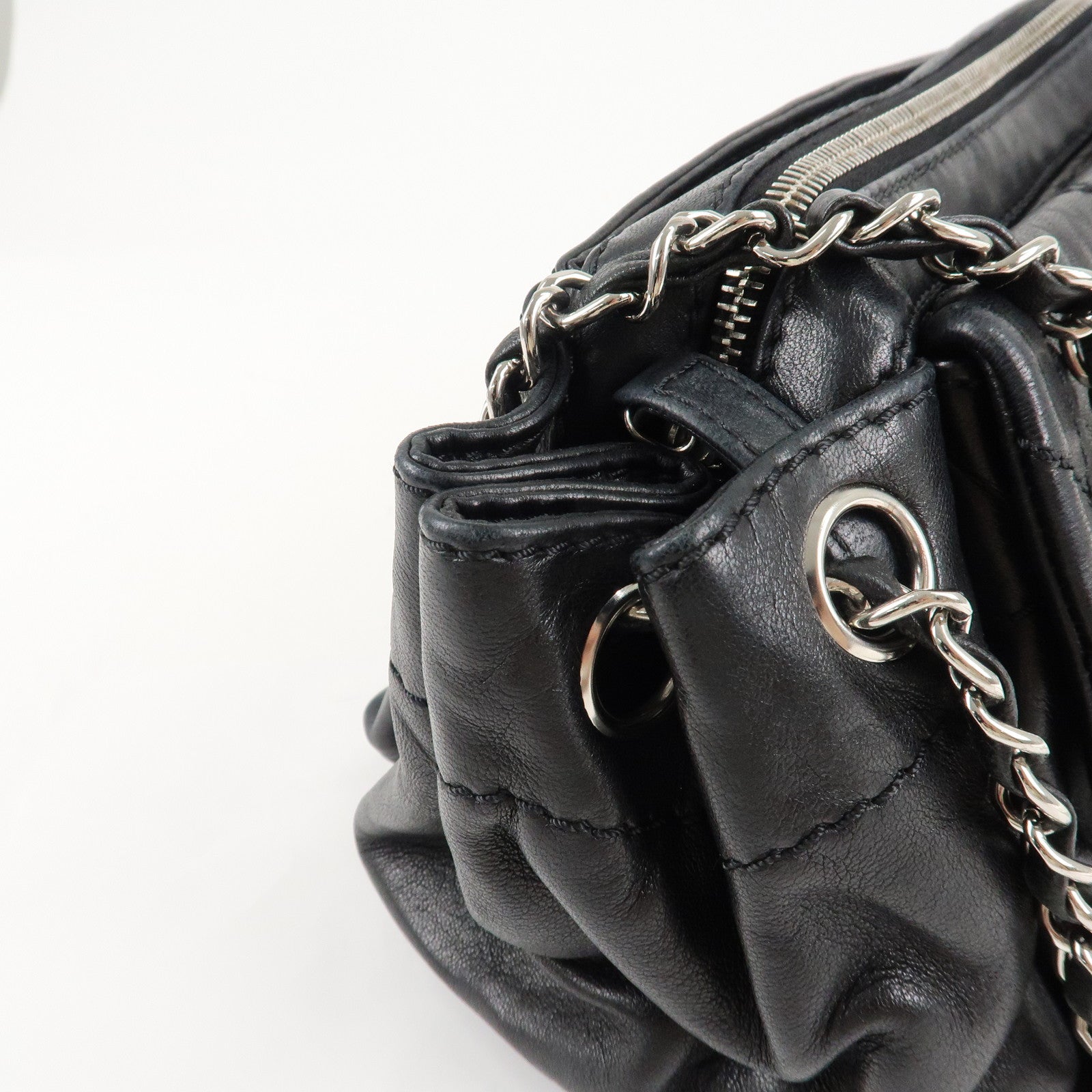 CHANEL Matelasse LambSkin Chain Shoulder Bag Black Silver Hardware