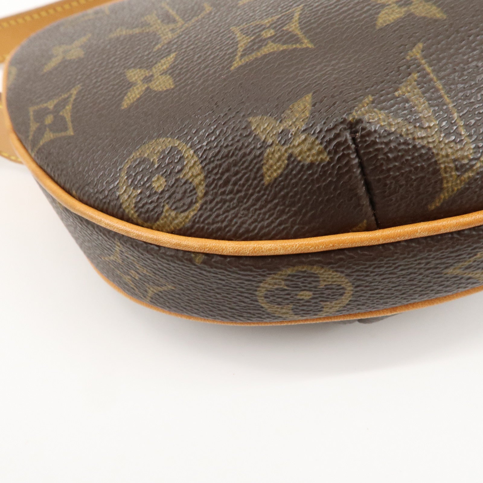 Louis Vuitton Monogram Pochette Croissant Shoulder Bag M51510 Used
