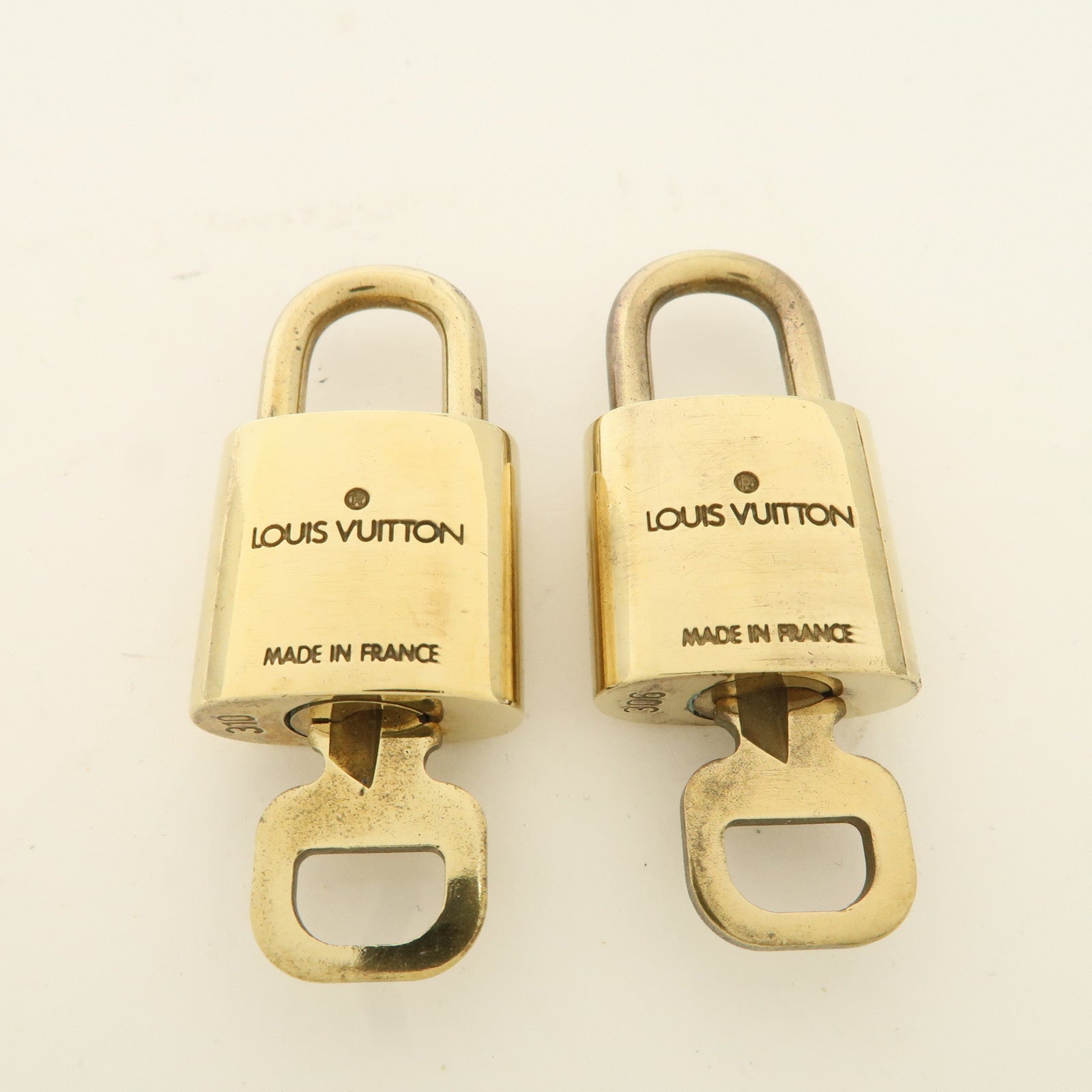 Louis Vuitton Set of 10 Lock & Key Cadena Key Lock Metal Gold Used