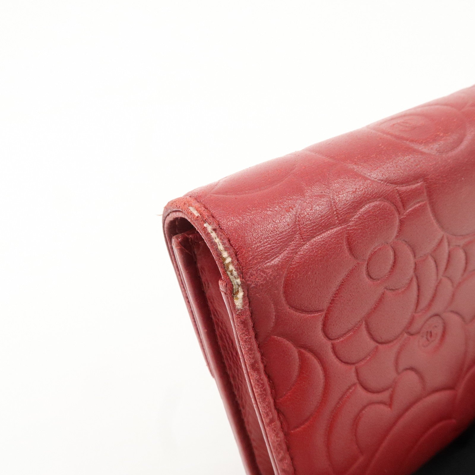 CHANEL Camelia Lamb Skin Bi-fold Long Wallet Red Used