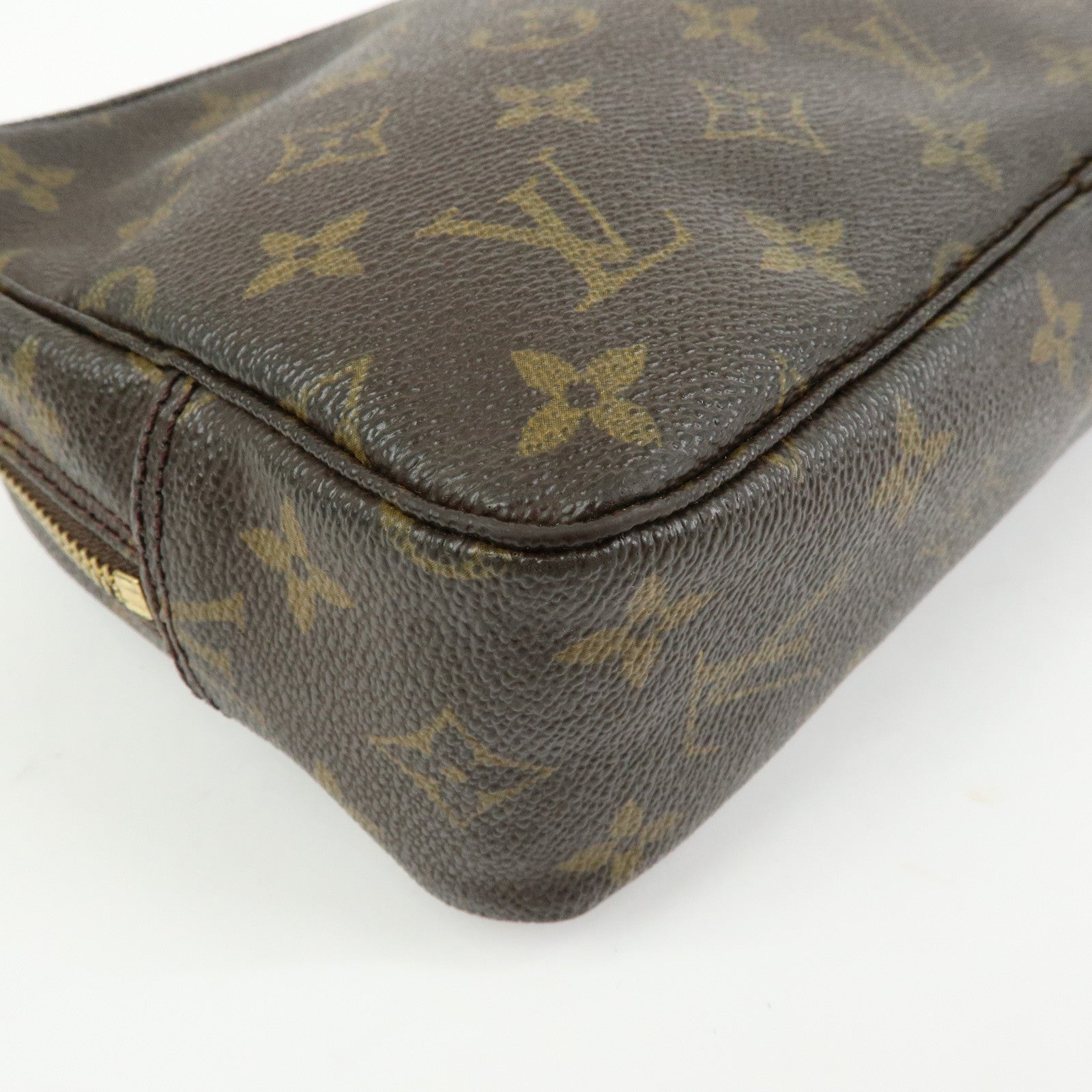 Louis Vuitton Monogram Trousse Toilette 23 Cosmetic Pouch M47524
