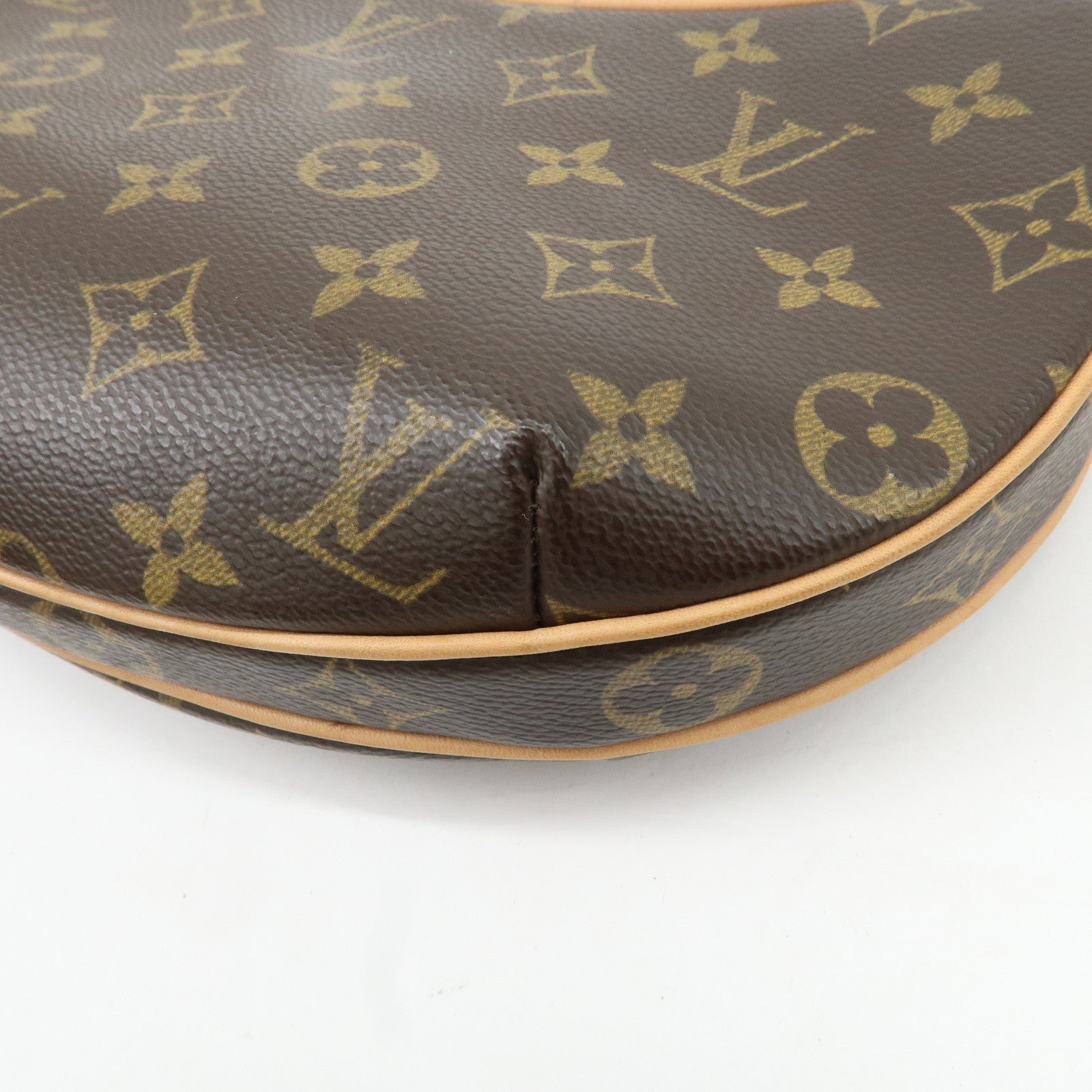 Louis Vuitton Monogram Pochette Croissant Shoulder Bag M51510