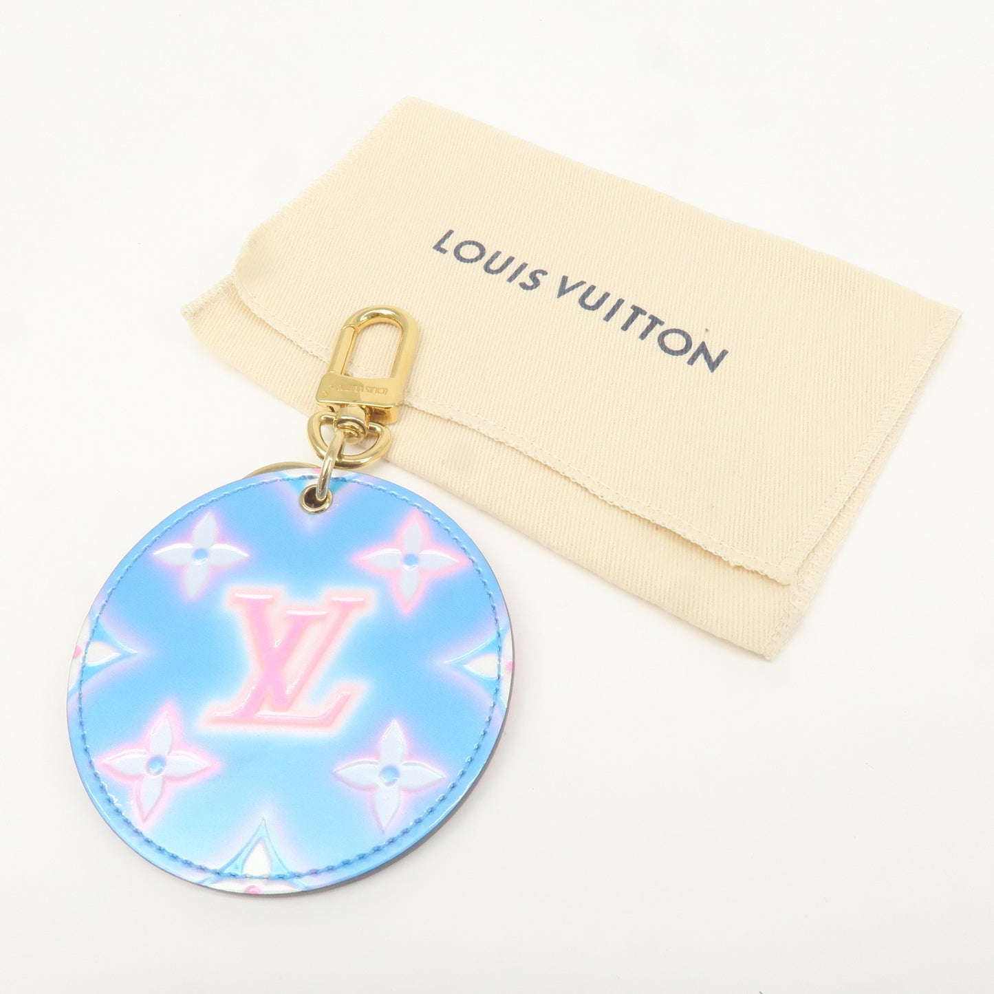 Louis Vuitton Monogram Vernis Porte Cles Illustre M00621