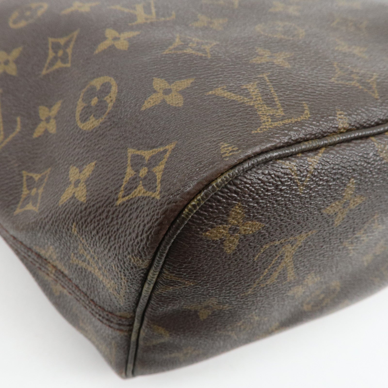 Louis Vuitton Monogram Neverfull MM Tote Bag Brown M40156