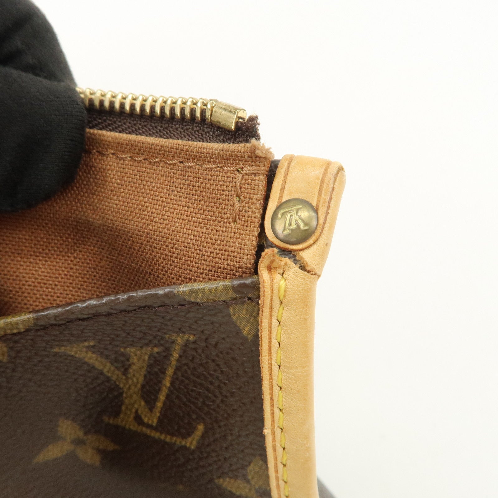 Louis Vuitton Monogram Popincourt Hand Bag Brown M40009