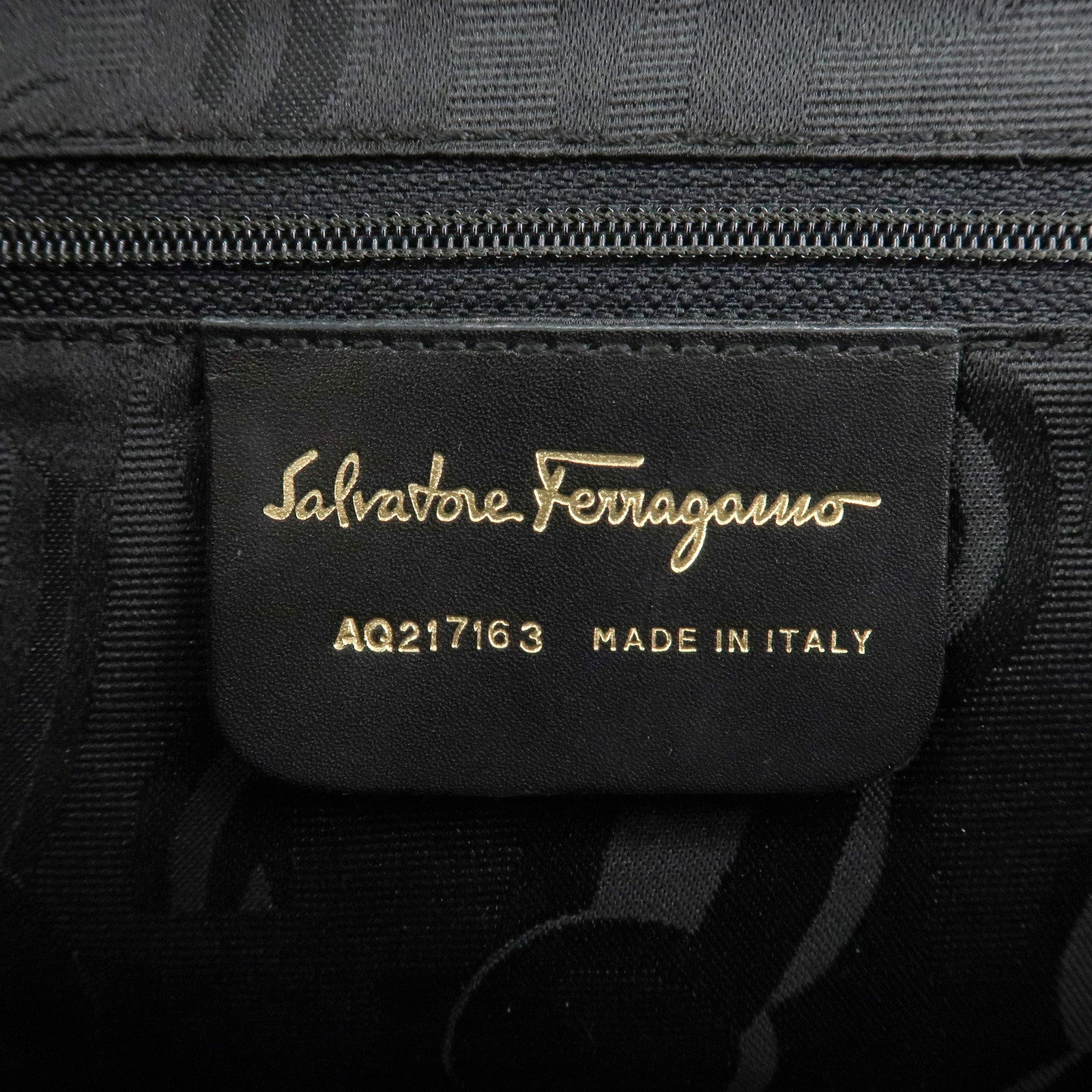 Ferragamo Ganchini Leather Shoulder Bag Hand Bag Black Used
