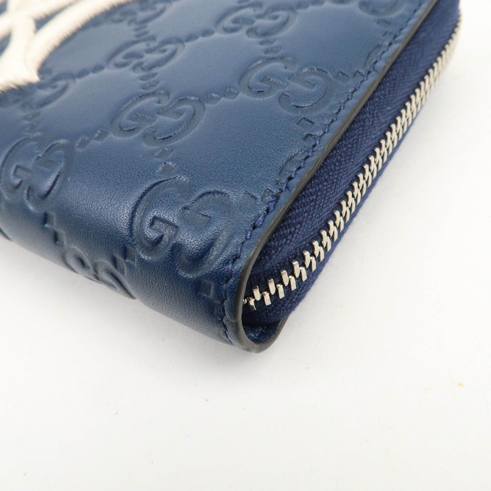 GUCCI Guccissima Leather Round Zippy Long Wallet NY Yankees 547791