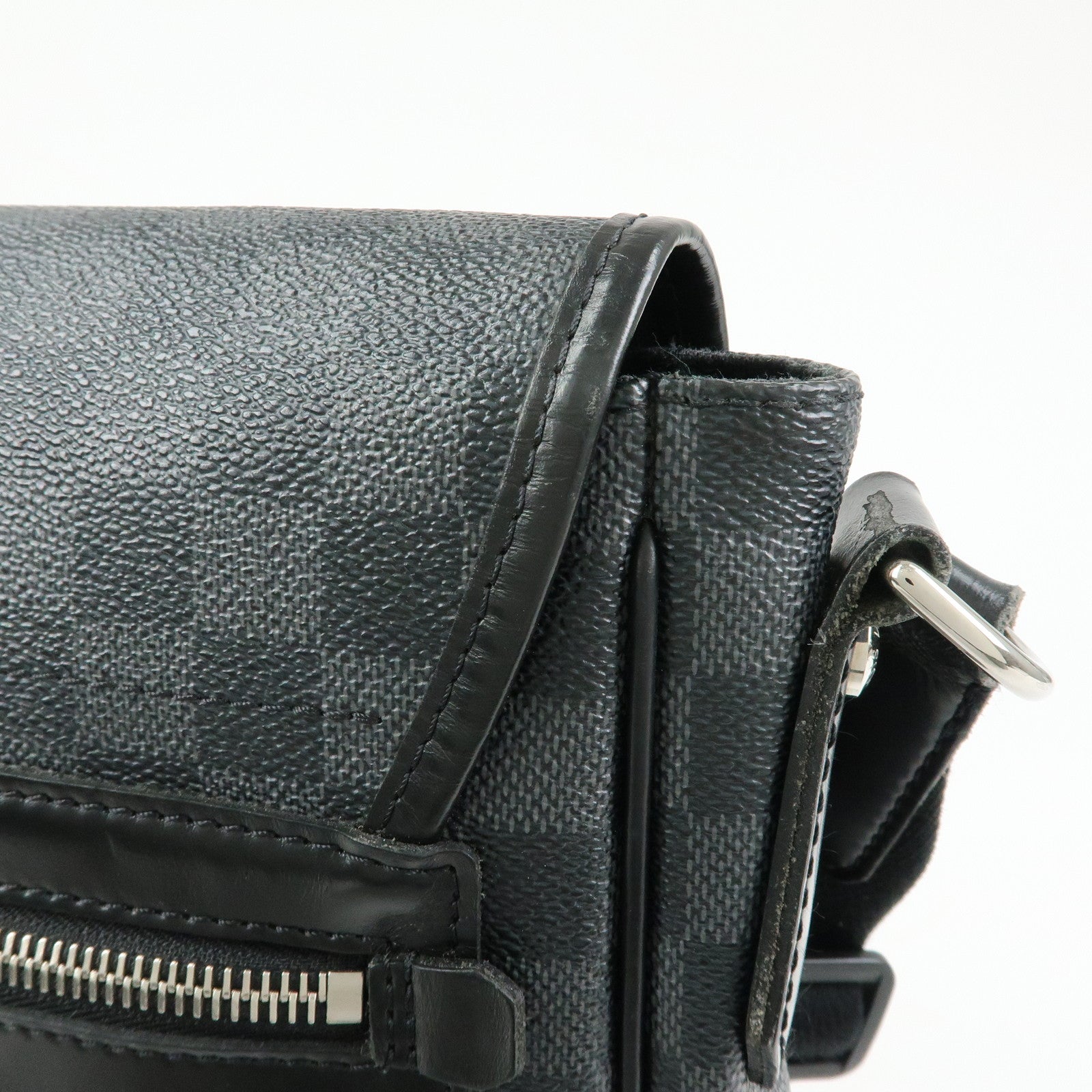 Louis Vuitton Damier Graphite Daniel MM Shoulder Bag N58029