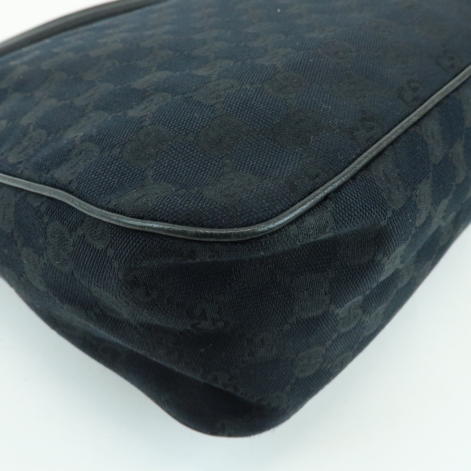 GUCCI GG Canvas Leather Front Pocket Shoulder Hand Bag Black 153025