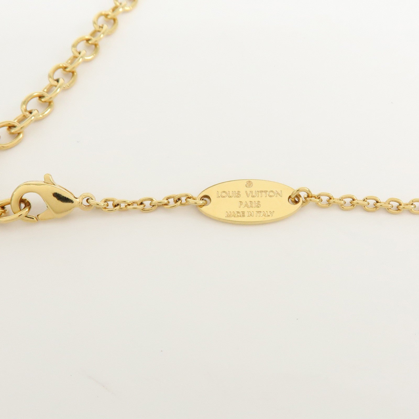 Louis Vuitton Collier Essential V Planet Metal Necklace M68920