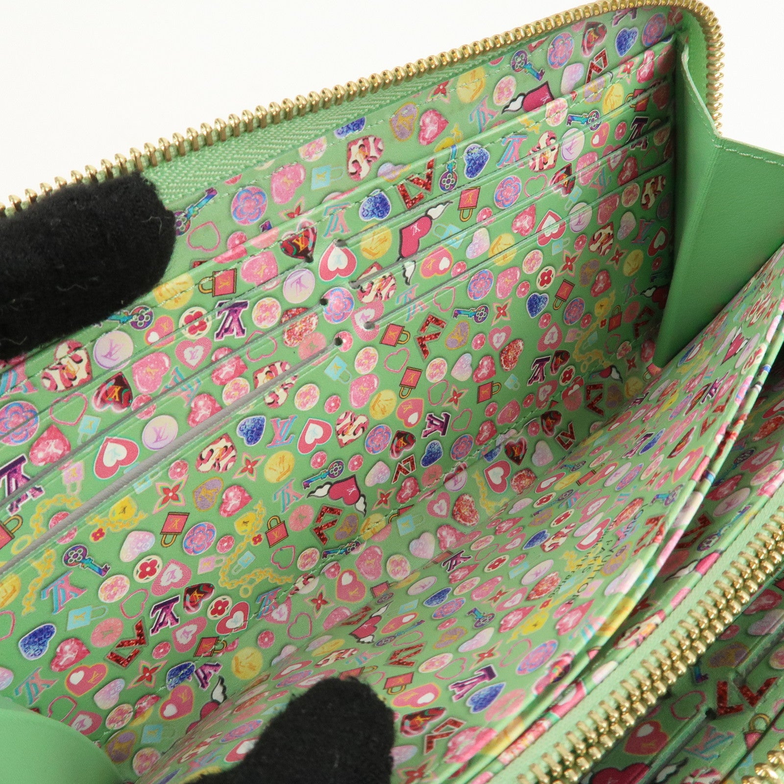 Louis Vuitton Monogram Vernis Zippy Wallet Light Green M82065 Used