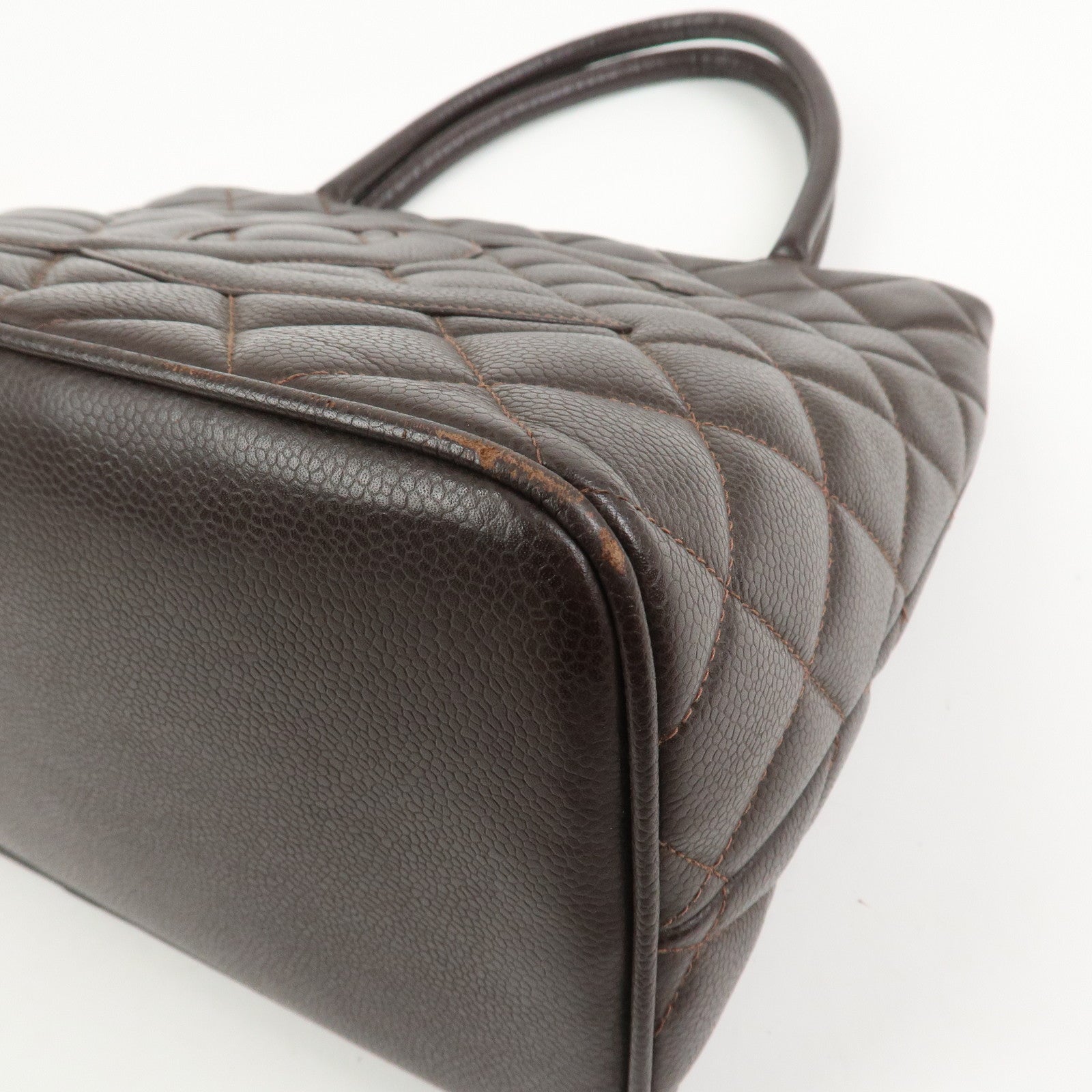 CHANEL Matelasse Caviarskin Medallion Tote Bag Hand Bag A01804