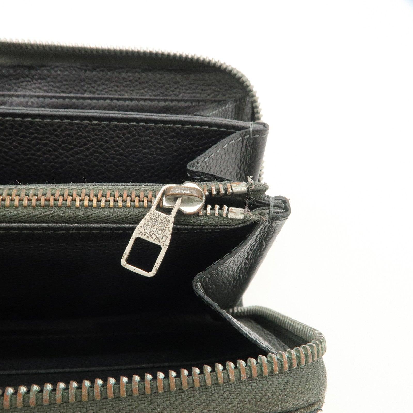 Louis Vuitton Empreinte Leather Studs Zippy Wallet Platine M61442