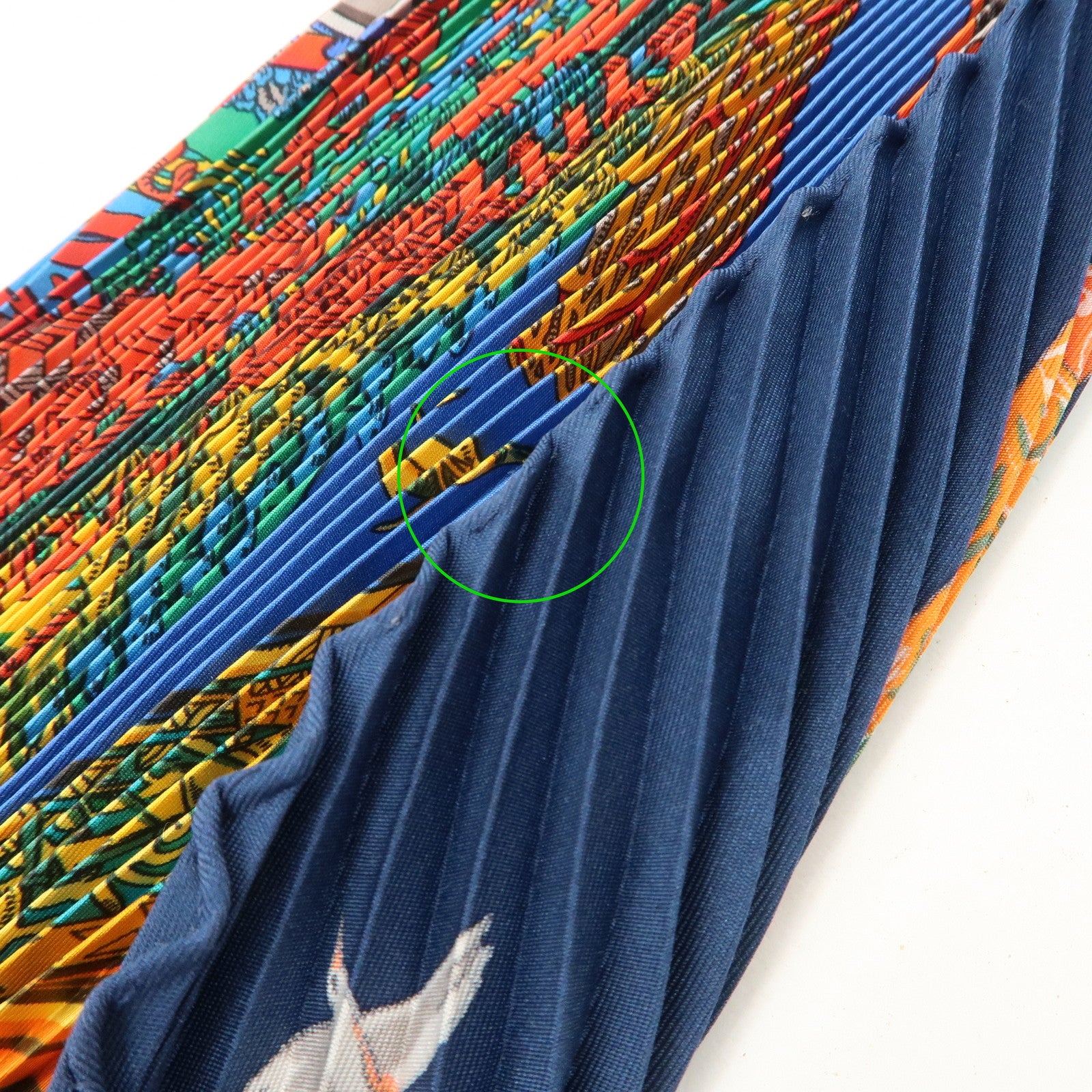 HERMES Silk 100% Pleats Carre Scarf L'ATLANTiDE Navy Red Used