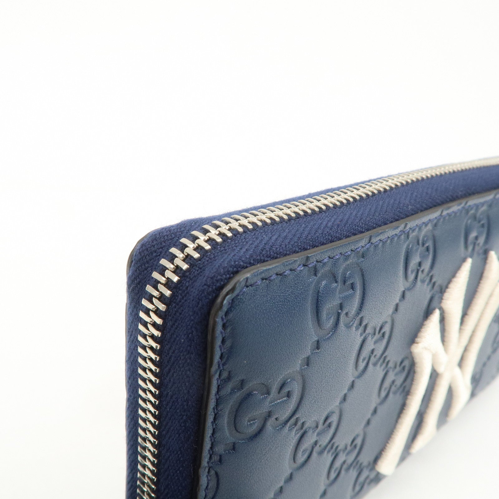 GUCCI Guccissima Leather Round Zippy Long Wallet NY Yankees 547791