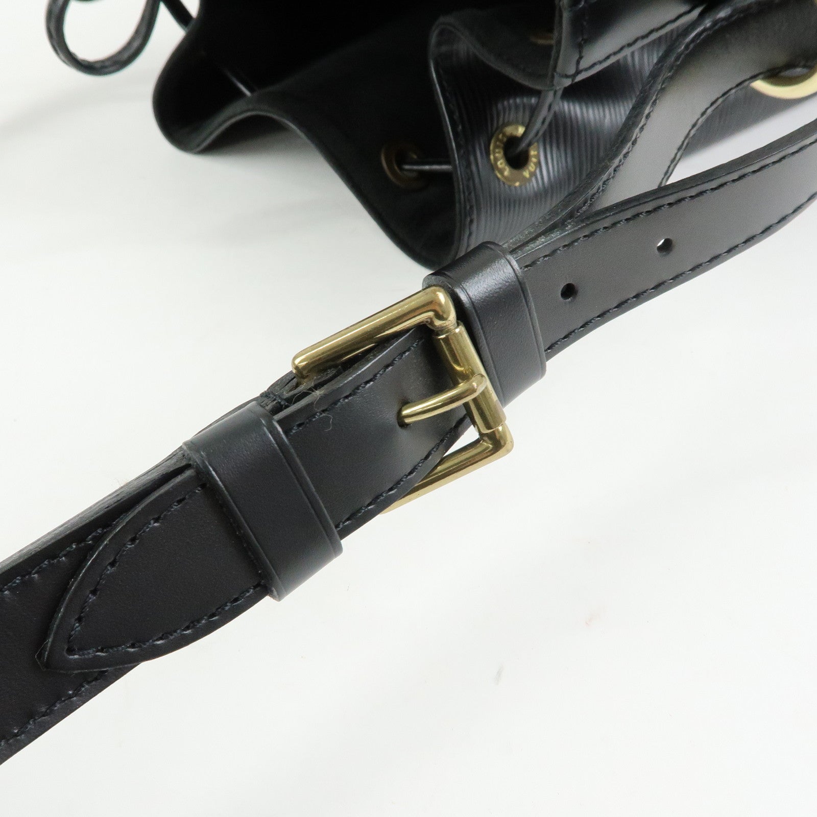 Louis Vuitton Epi Leather Petit Noe Shoulder Bag Noir Black M44102