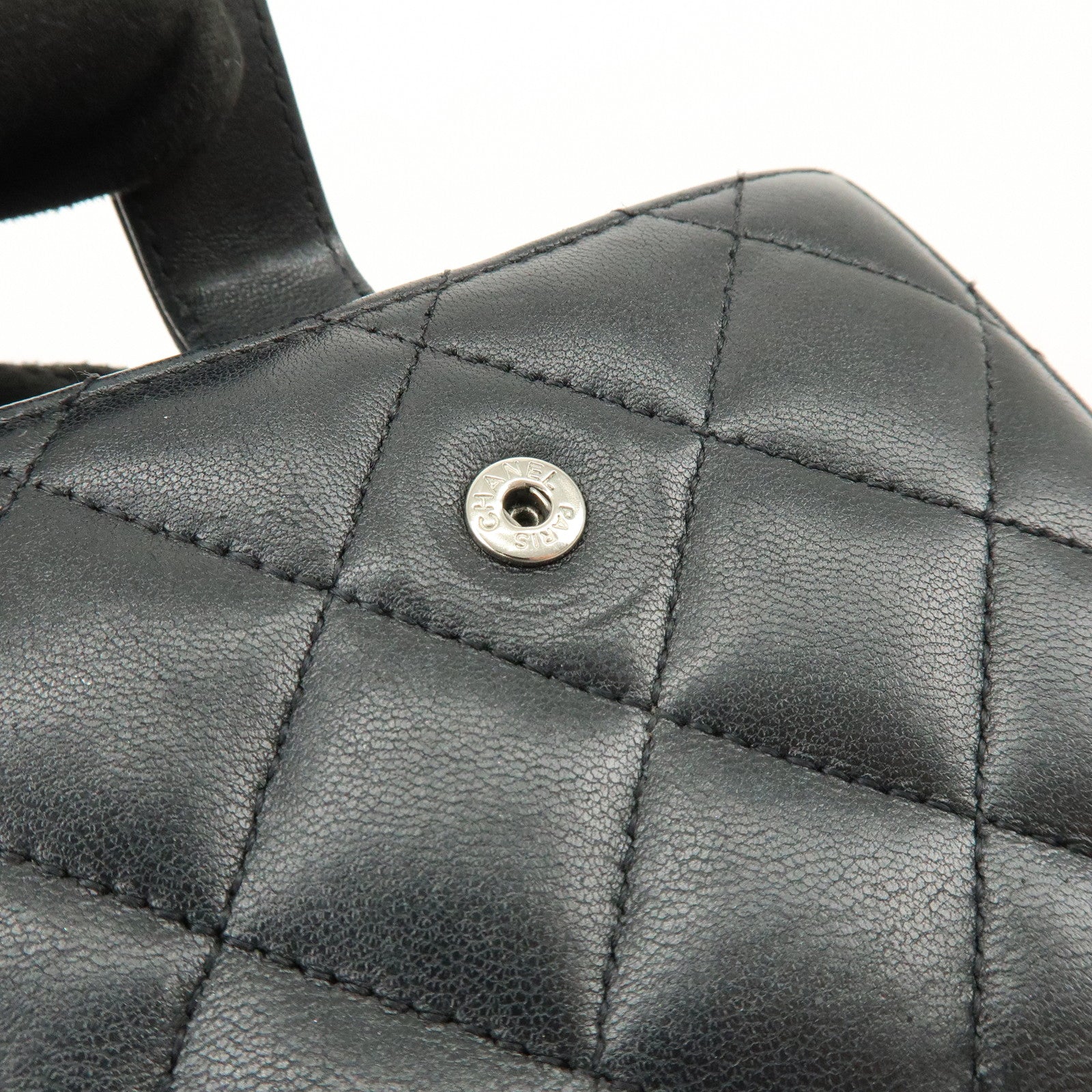 CHANEL Matelasse Lamb Skin Bi-fold Compact Wallet Black A48980