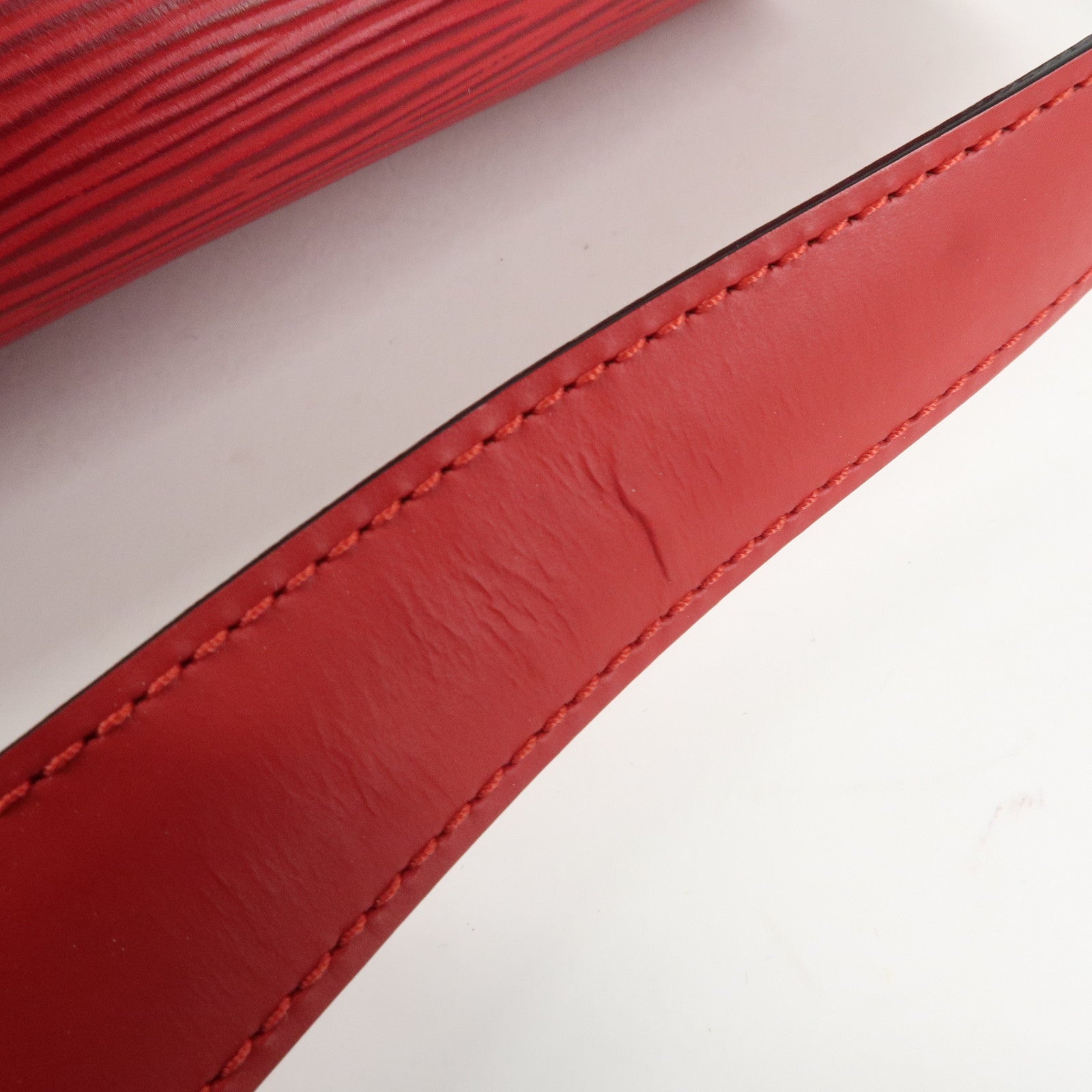 Louis Vuitton Epi Leather Buci Shoulder Bag Castilian Red M52207 Used