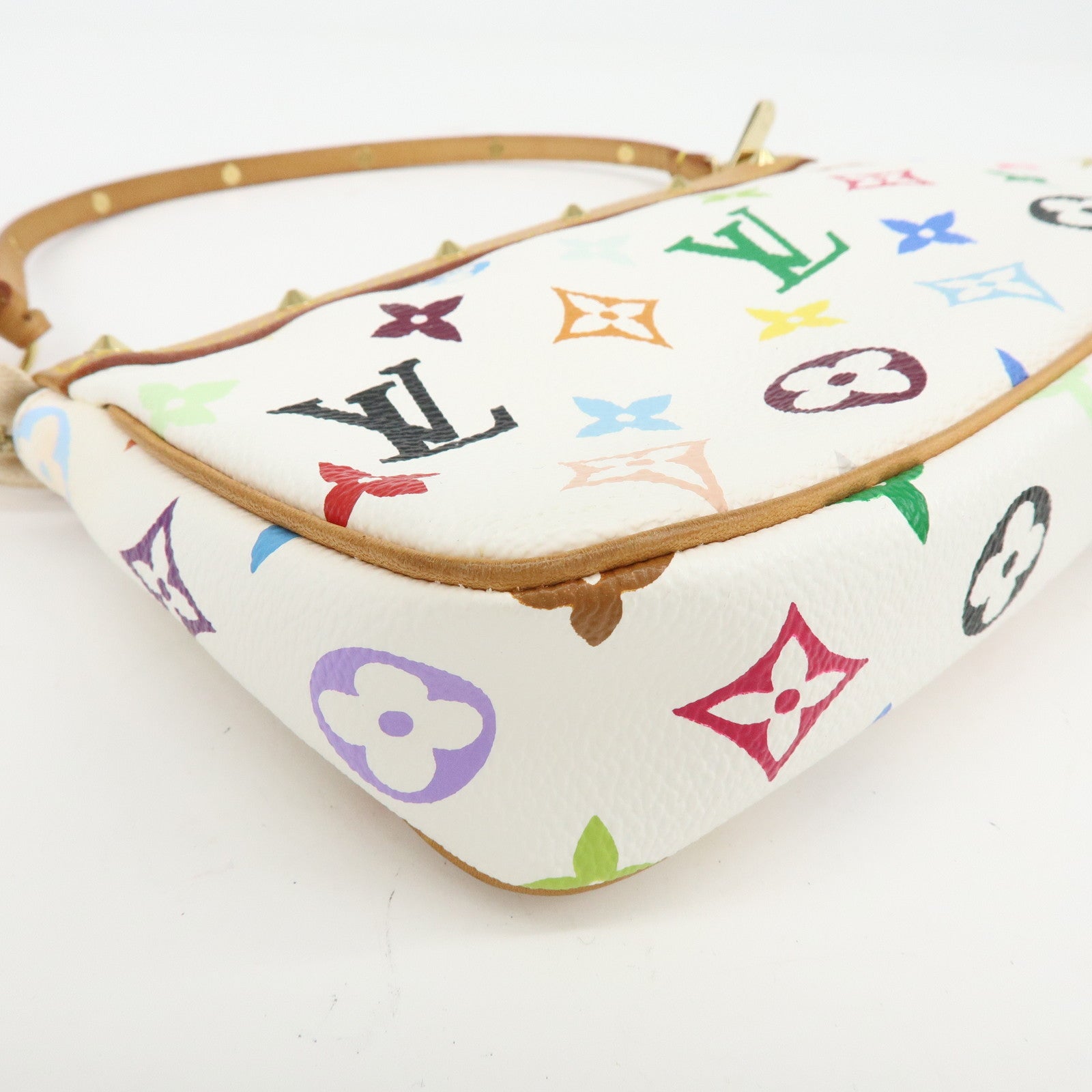 Louis Vuitton Monogram Multicolor Pochette Accessoires Blanc M92649