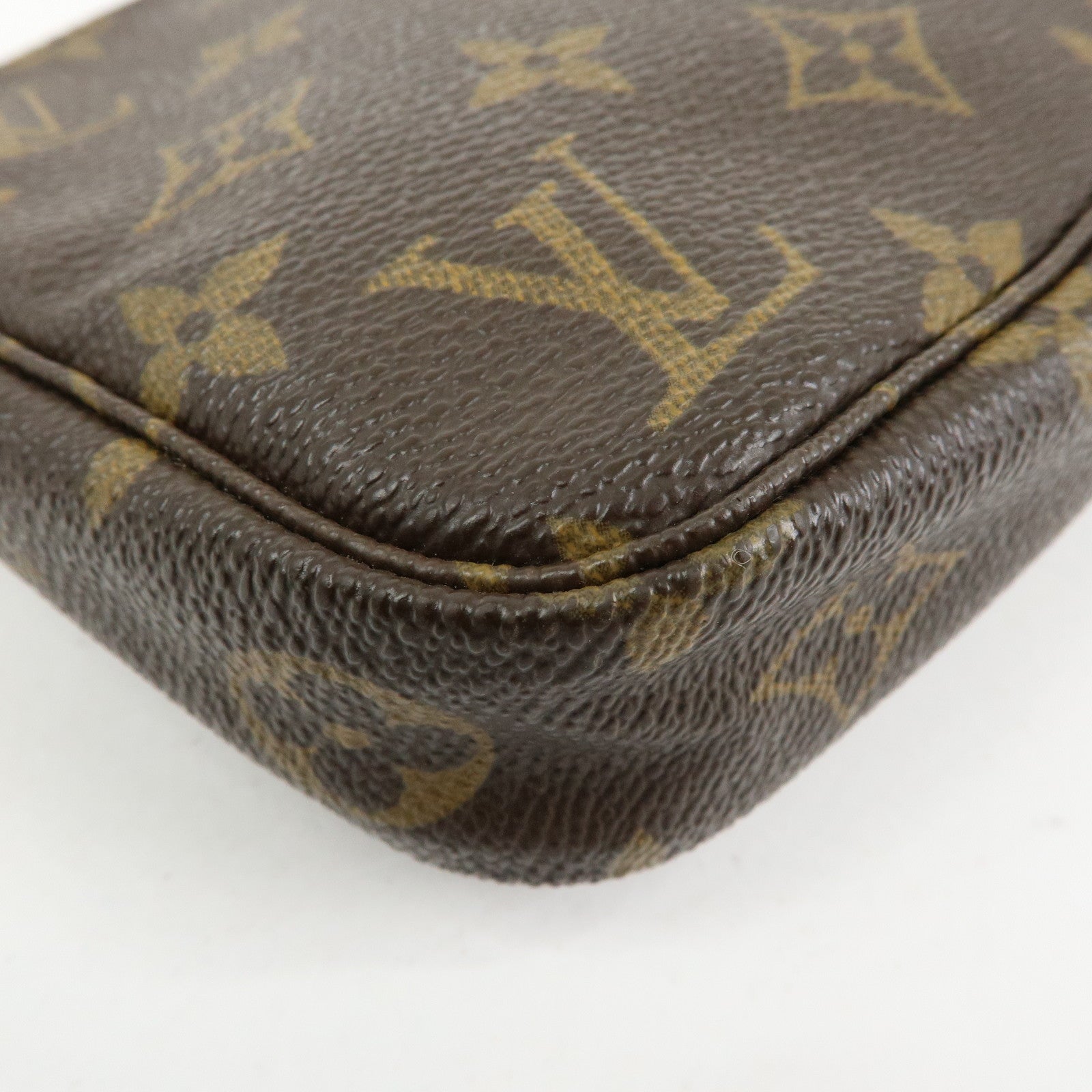 Louis Vuitton Monogram Pochette Accessoires Pouch Hand Bag M51980