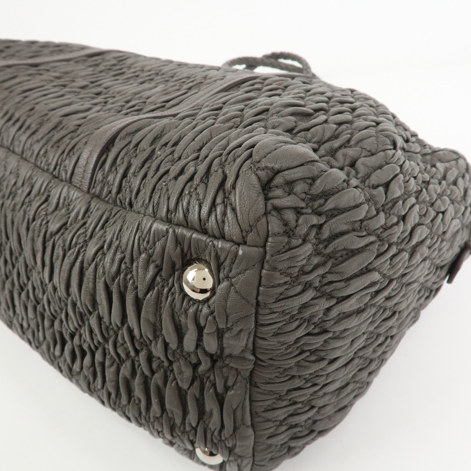 MIUMIU Logo Matelasse Nappa Leather Chain Shoulder Bag Gray