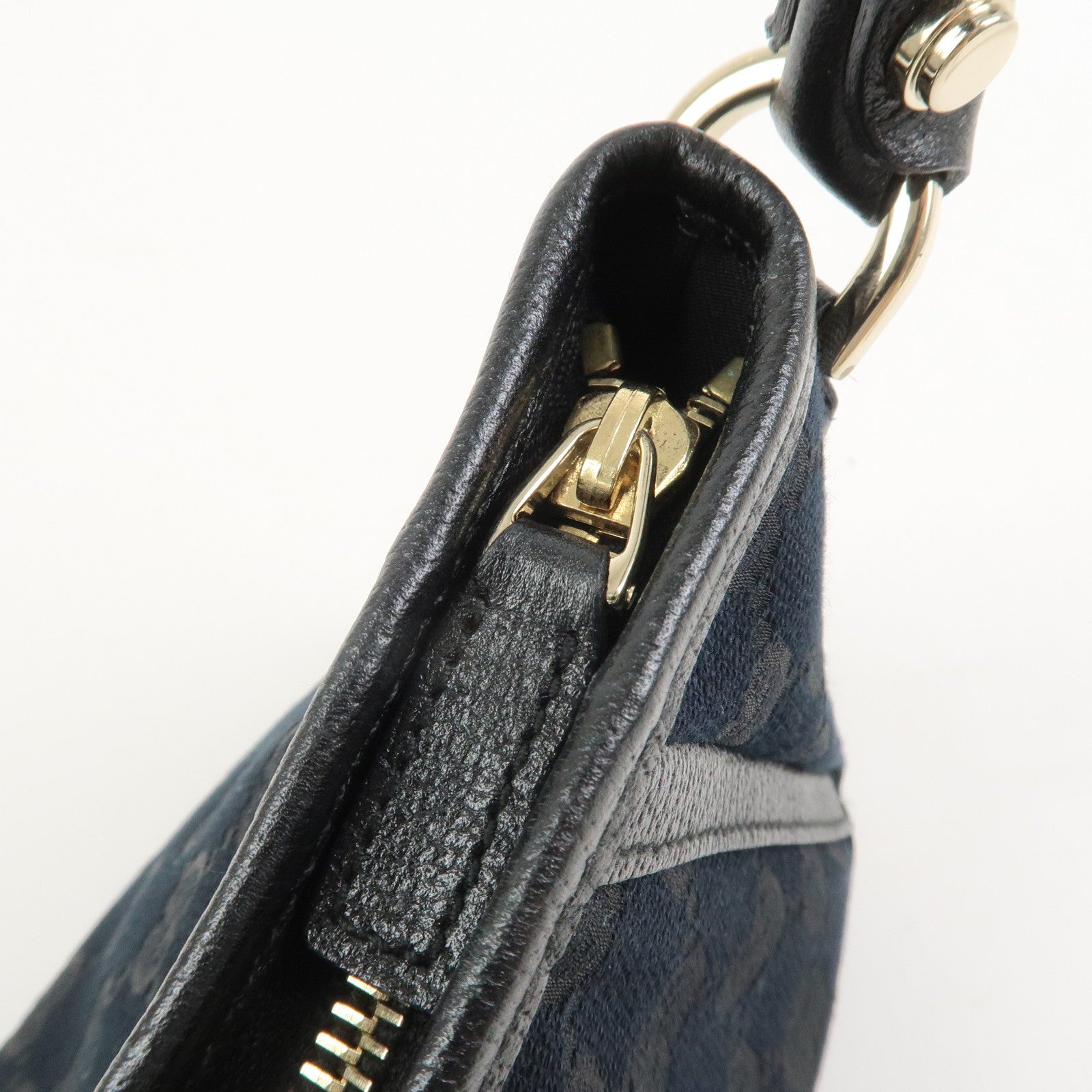 GUCCI Abbey GG Canvas Leather Shoulder Bag 130939