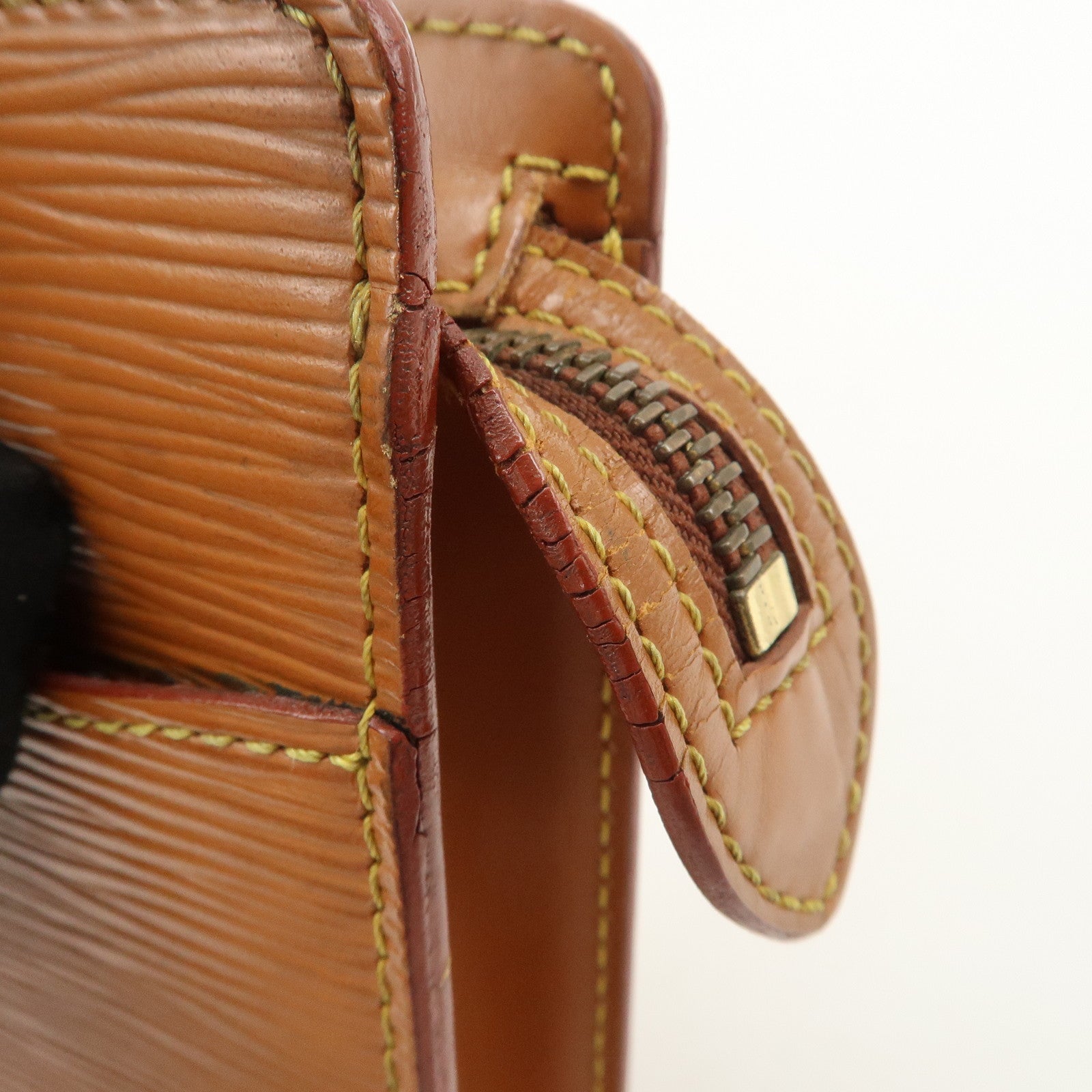 Louis Vuitton Epi Pochette Homme Clutch Bag Zipang Gold M52528