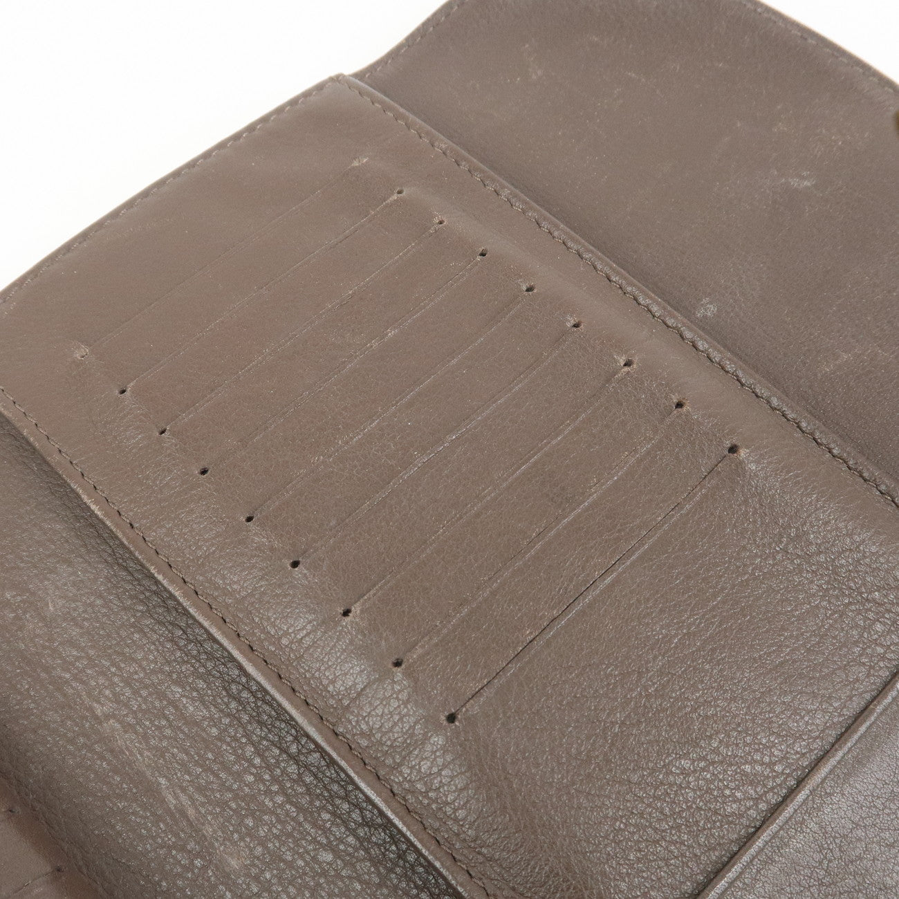 Louis Vuitton Monogram Mahina Portefeuille Amelia Wallet M58089