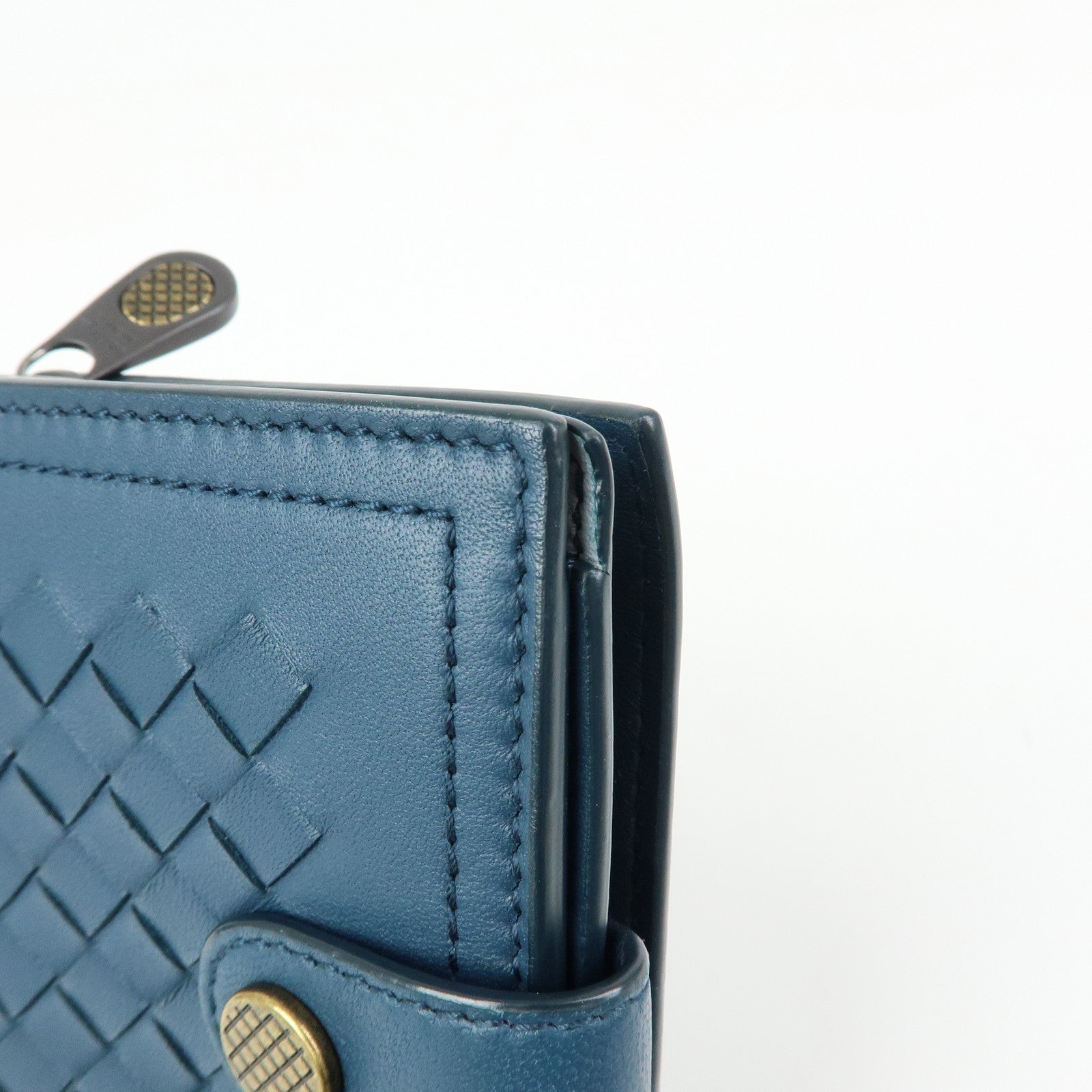 BOTTEGA VENETA Intrecciato Leather Bi-fold Comact Wallet 547441