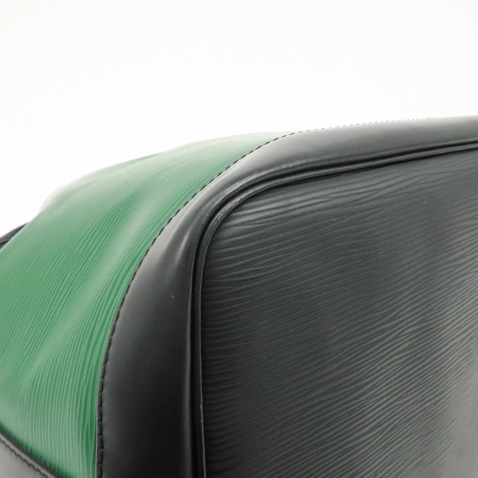 Louis Vuitton Epi Petit Noe Tricolor Leather Shoulder Bag M40880