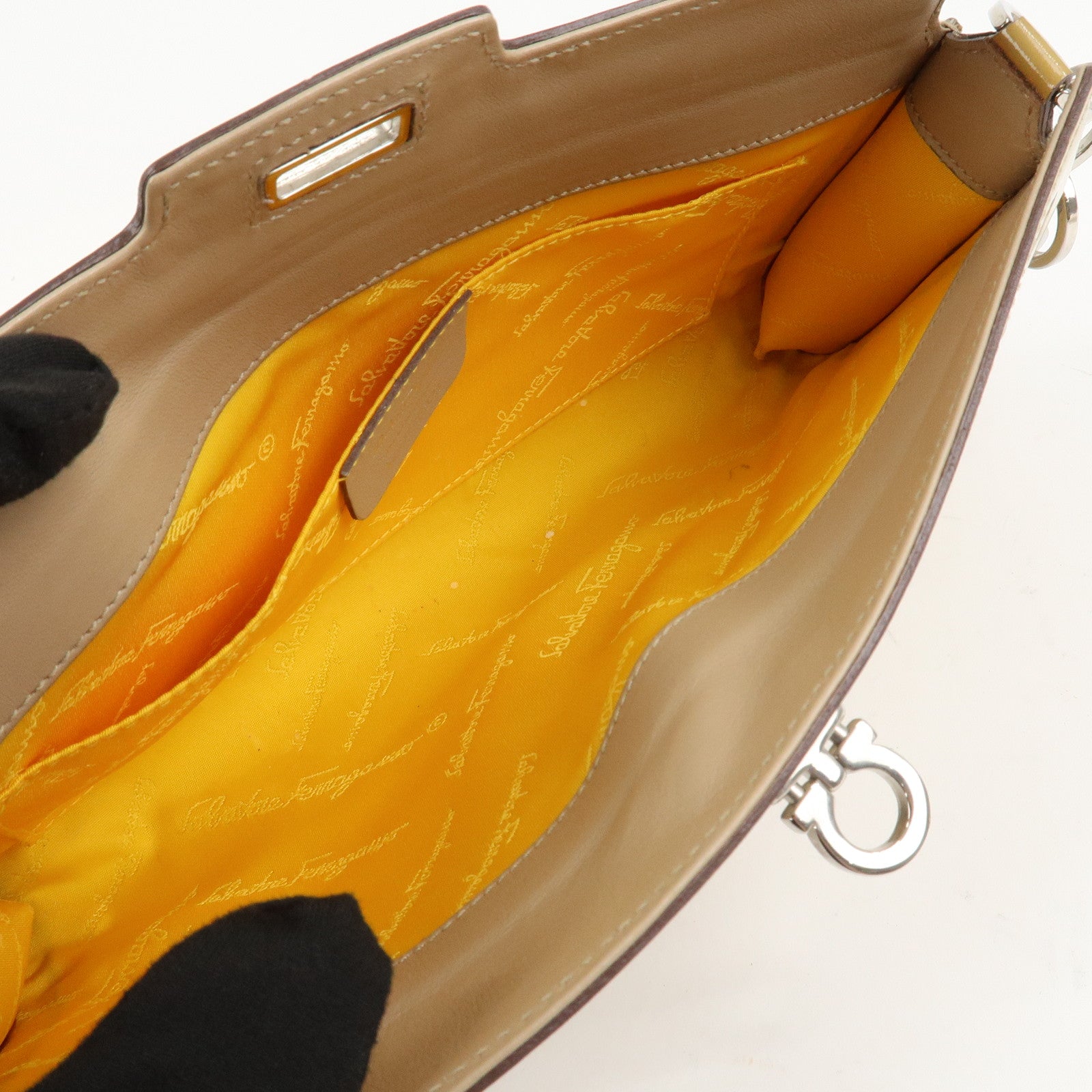 Ferragamo Gancini Patent Leather Chain Shoulder Bag Hand Bag Beige