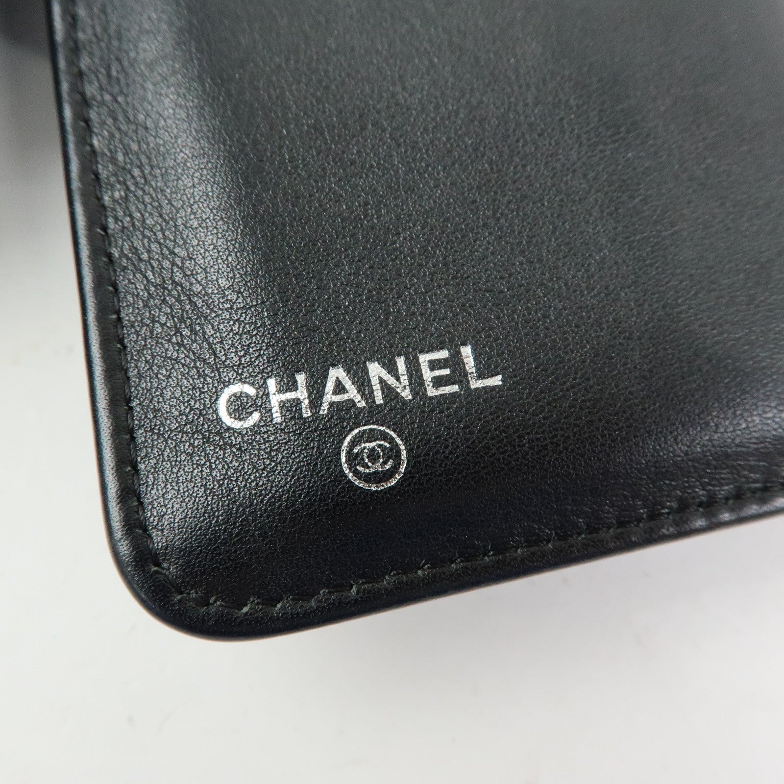 CHANEL COCO Mark Caviarskin Bi-fold Compact Wallet Black