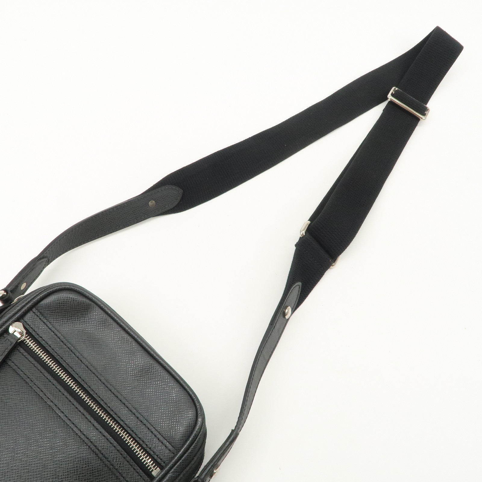 Louis Vuitton Taiga Leather Dimitri Shoulder Bag Ardoise M32462