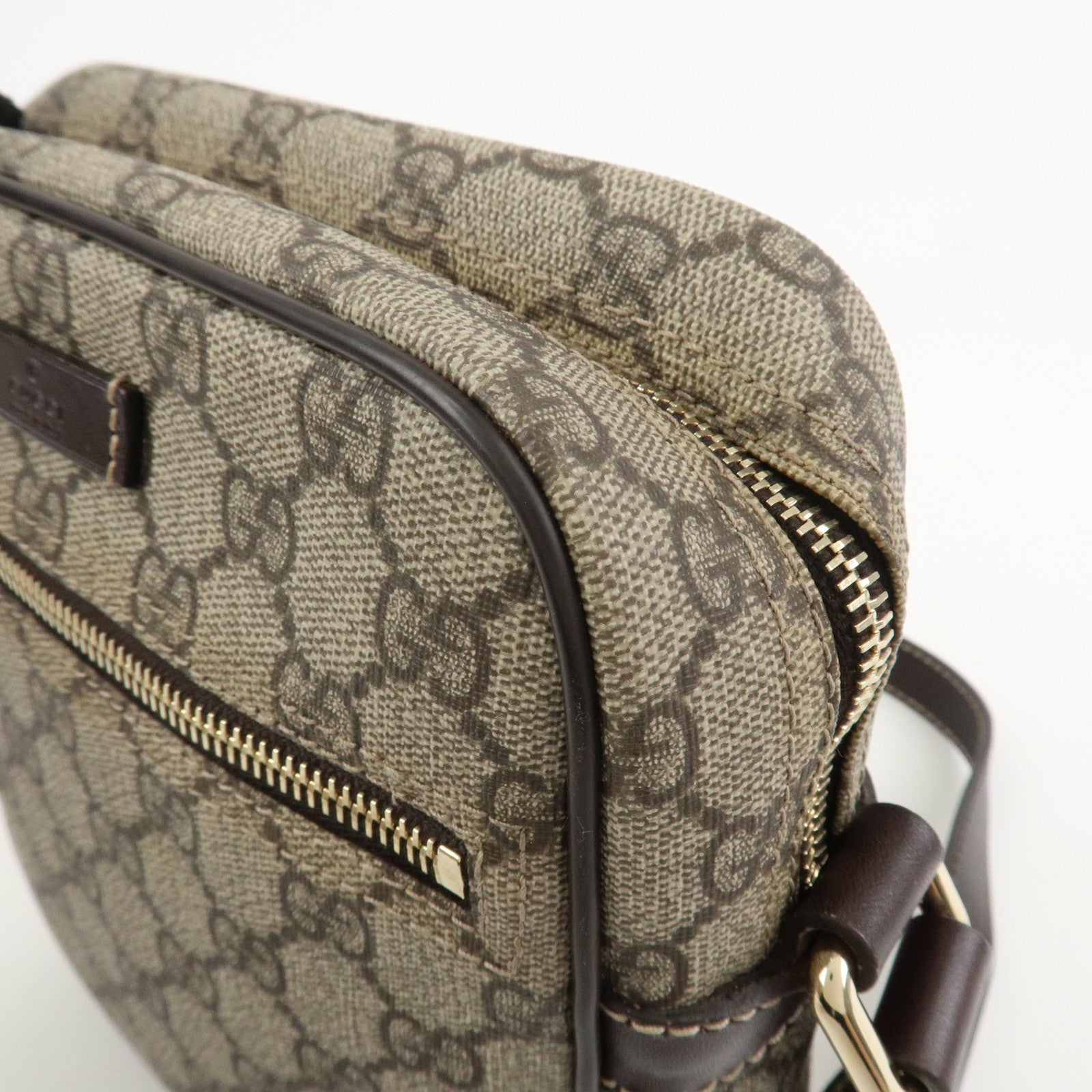 GUCCI GG Supreme Leather Shoulder Bag Crossbody Bag Beige 233268