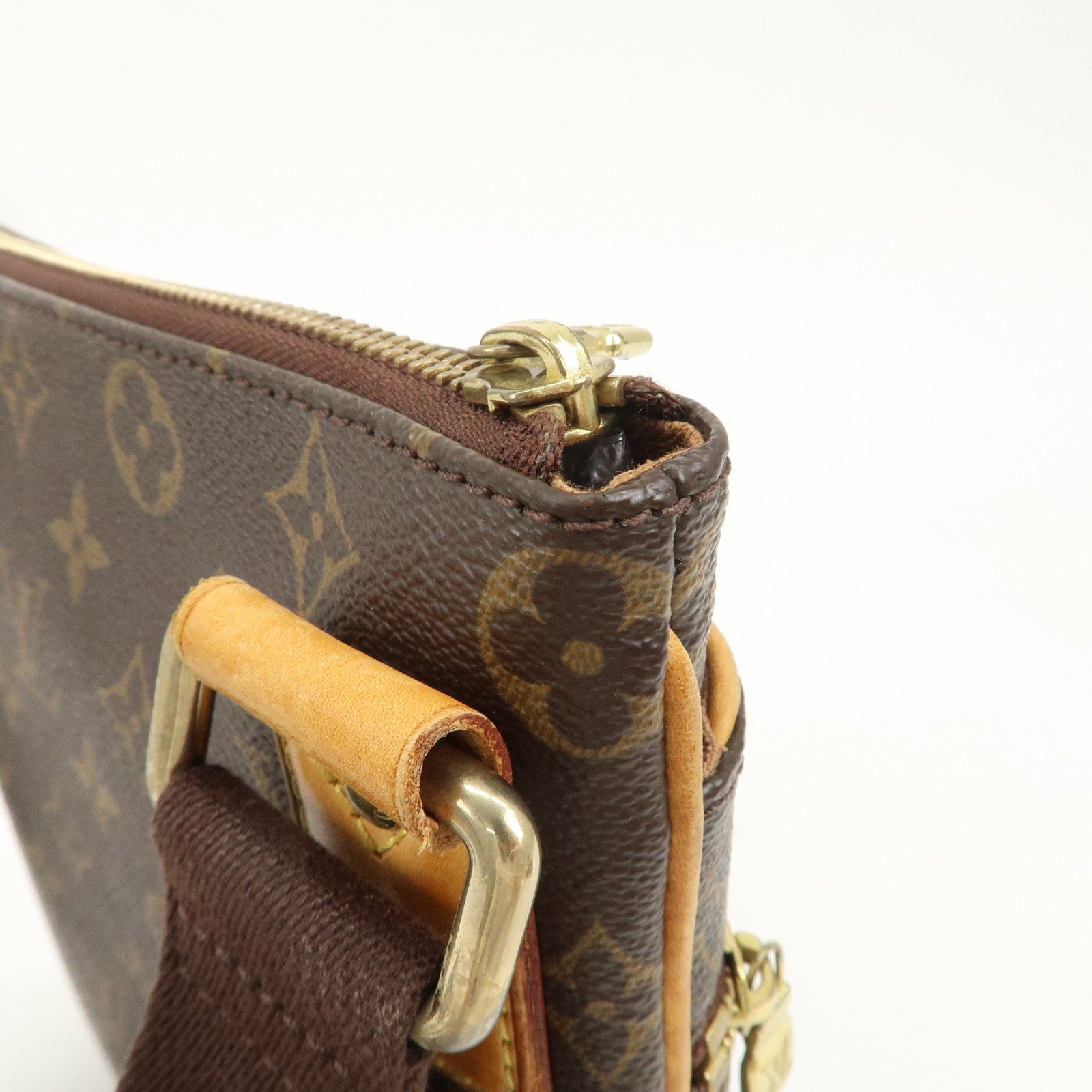 Louis Vuitton Monogram Pochette Valmy Shoulder Bag M40524