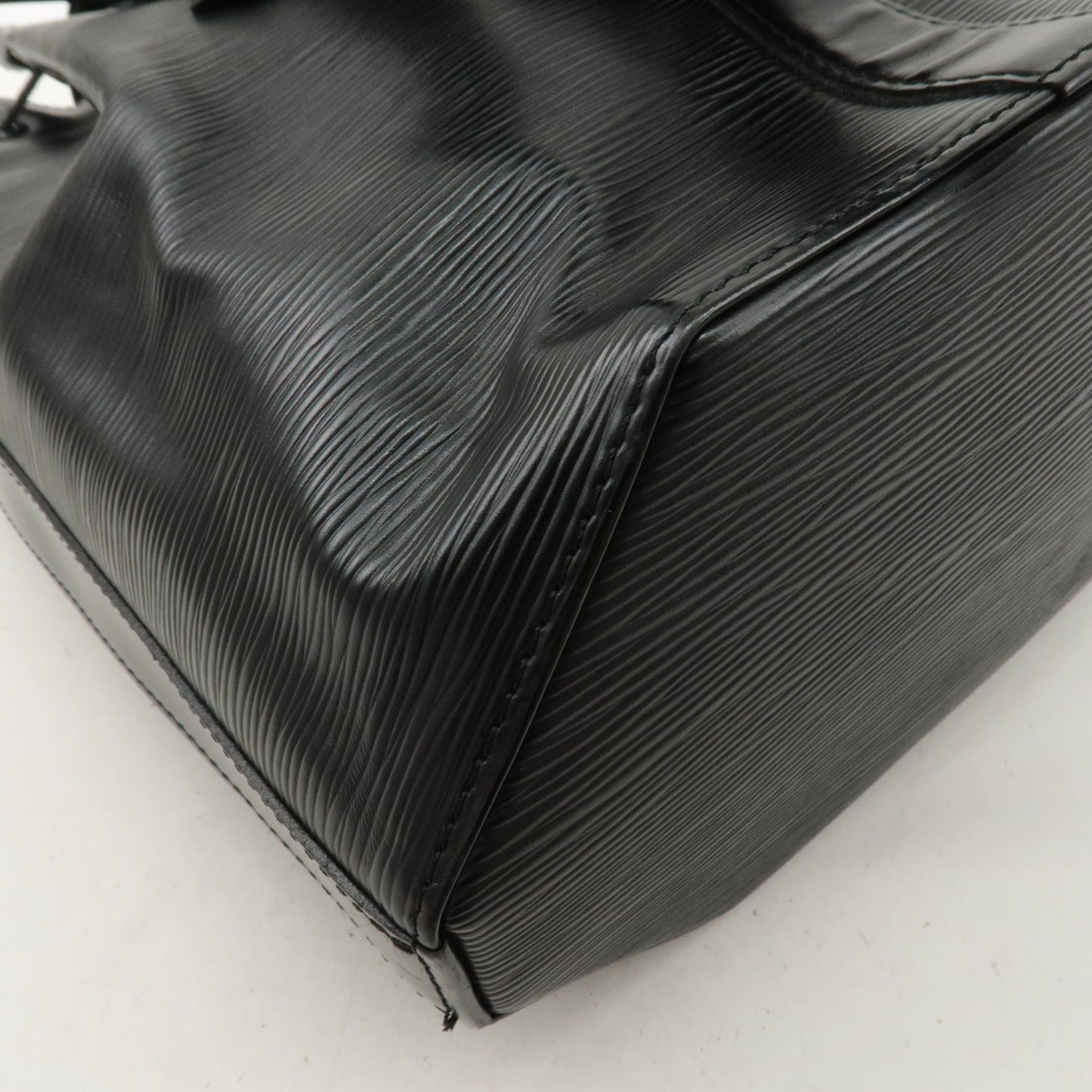 Louis Vuitton Epi Sac A Dos Shoulder Bag Noir M80153