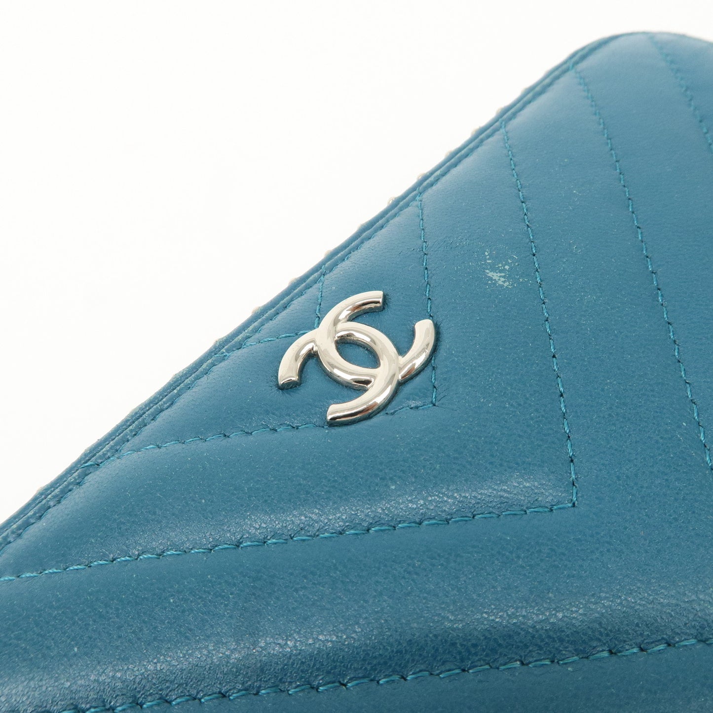 CHANEL V Stich Lamb Skin Coco Mark Studs Long Wallet Blue A50097